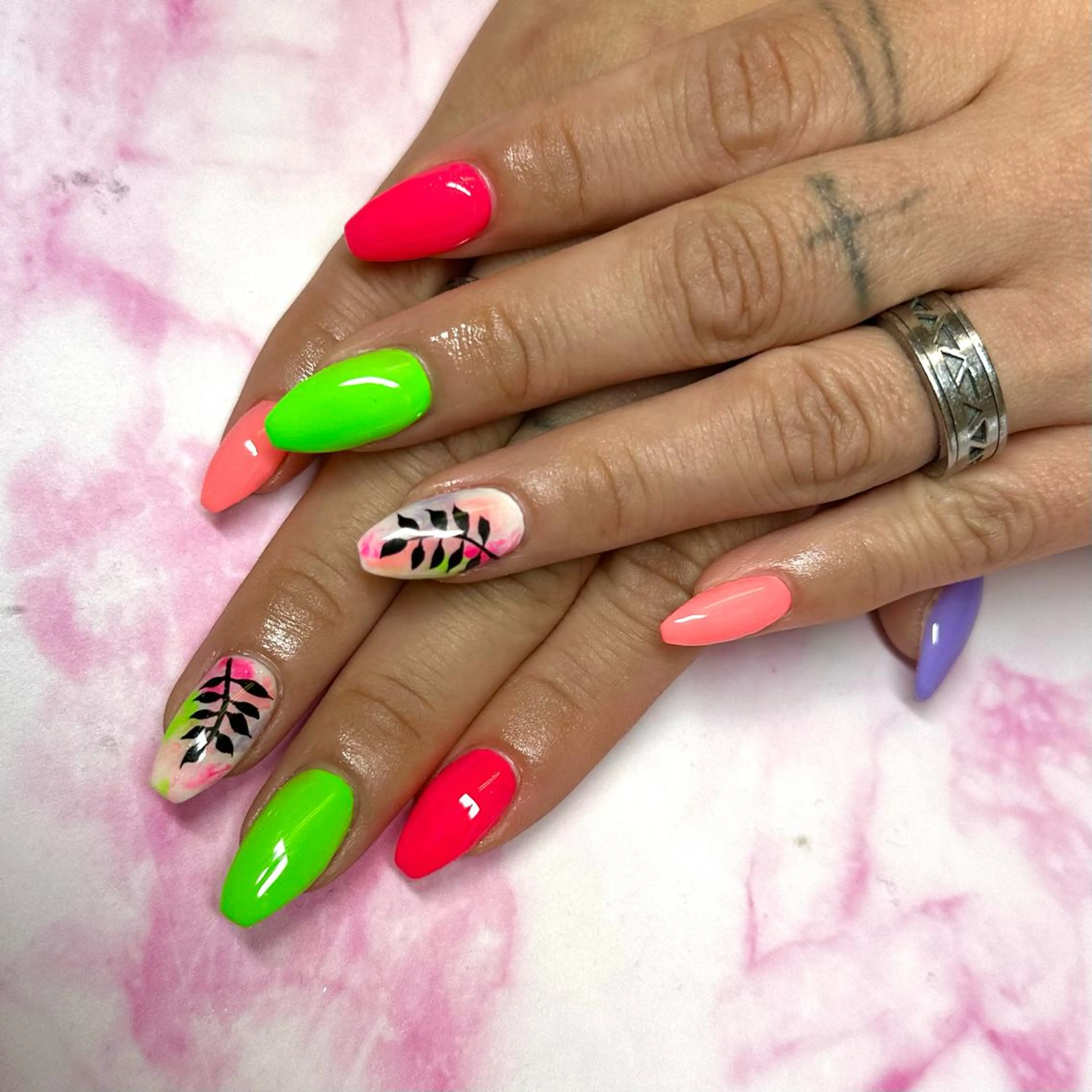 ネイル KAONAIL昭島店 【伊藤】のネイルデザイン