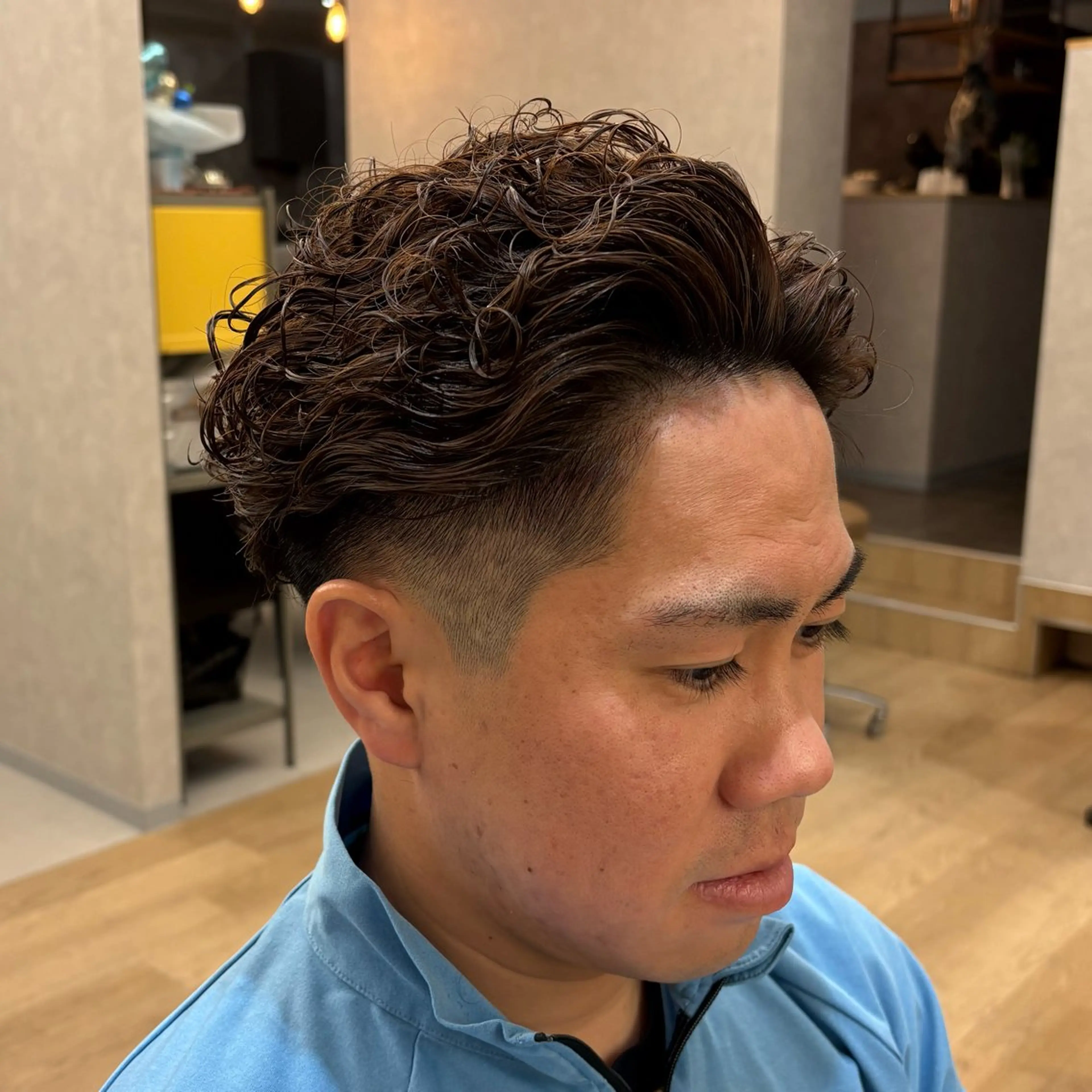 パーマ メンズ 曲がる縮毛矯正🌟 メンズアイブロウのヘアスタイル