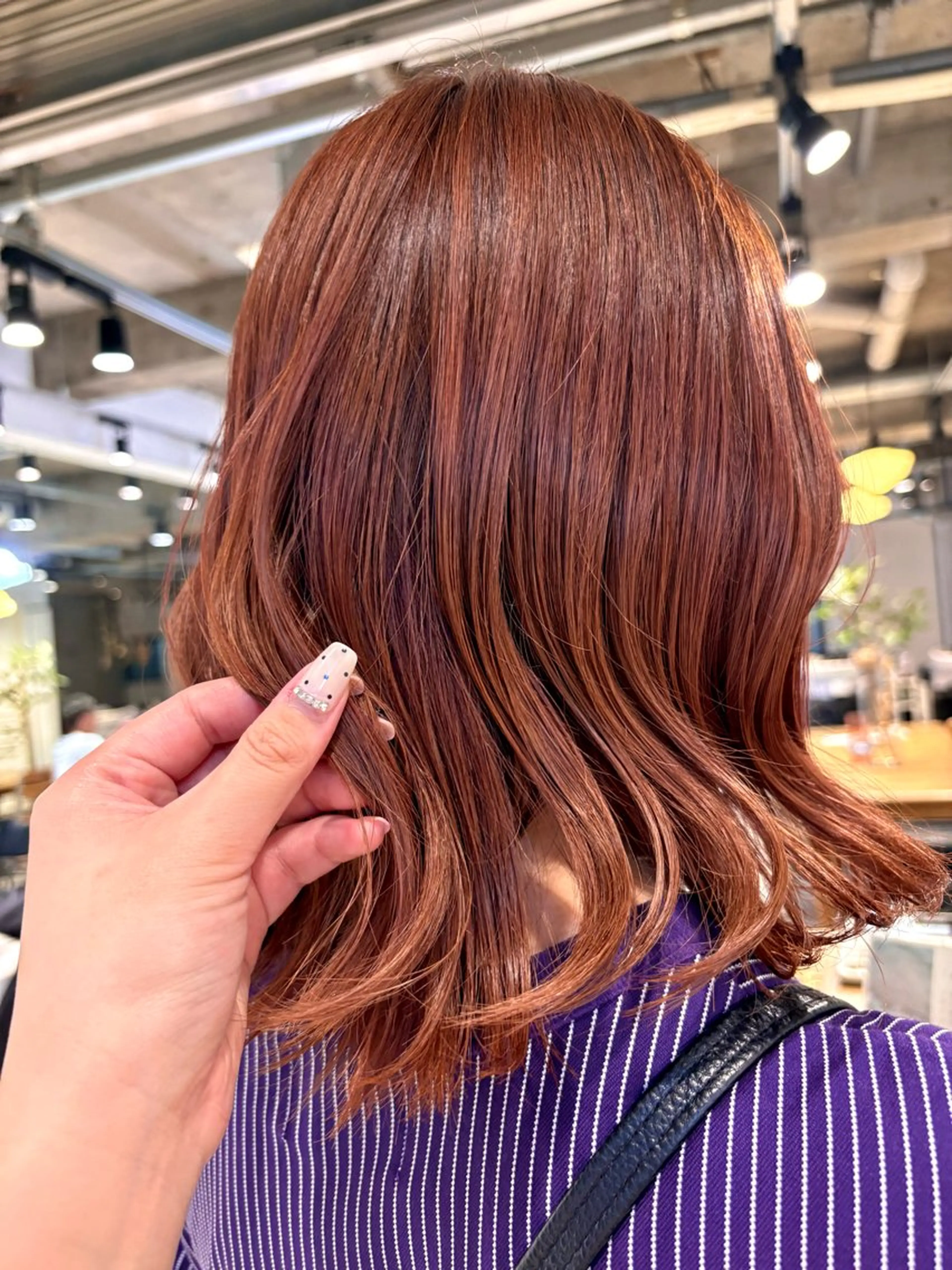 ミディアム カラー オレンジ オレンジピンク ピンクカラー ユウナ🎀レイヤー/ 暖色カラーのヘアスタイル