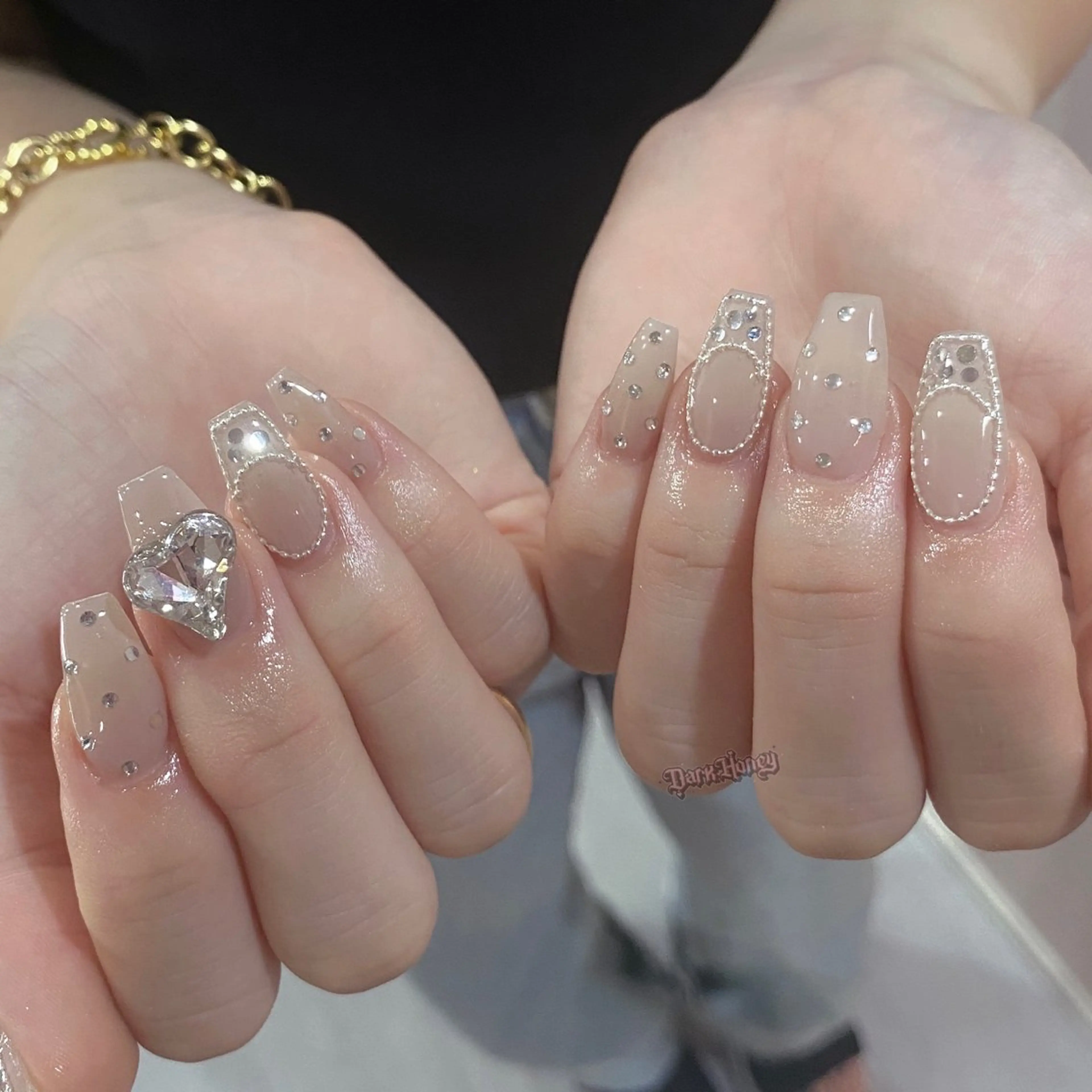 ネイル ハンドネイル Dark honey スカルプ専門原宿店のネイルデザイン