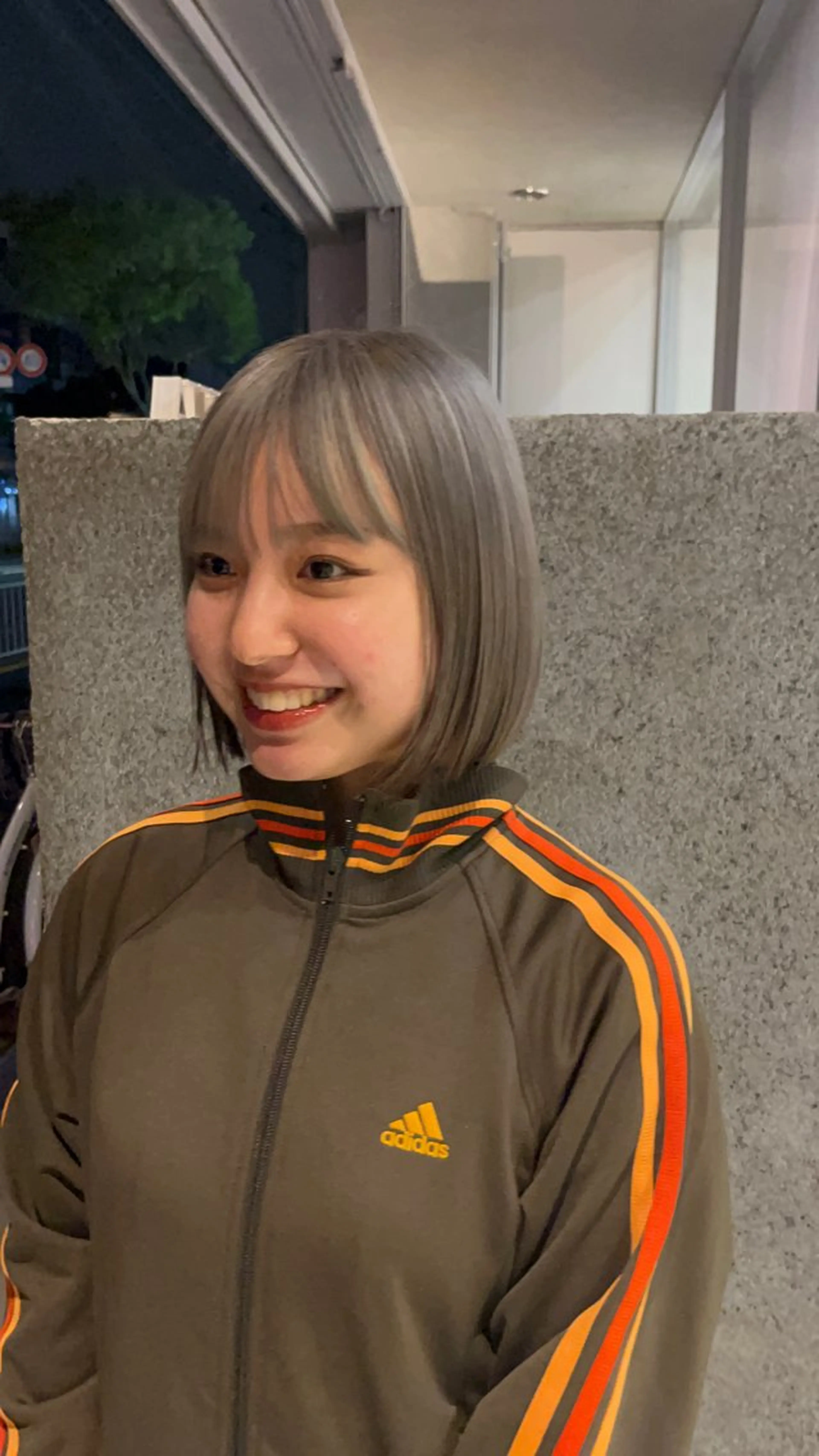 🧑🎓🌸学生さん限定価格🧑🎓🌸 カット+ダブルカラー+超音波トリートメント付き(ブリーチ込み)の写真