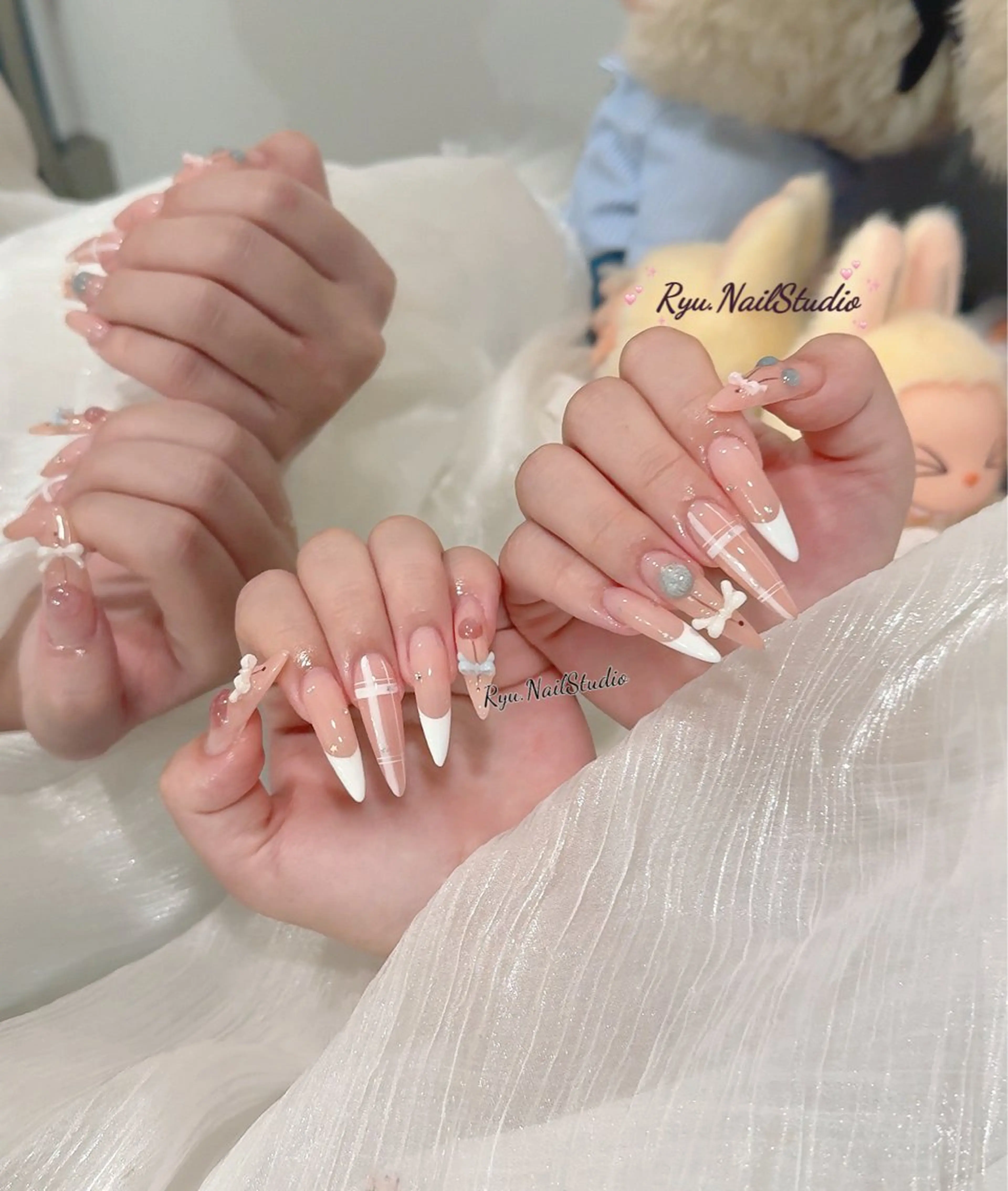 ネイル アートネイル ジェルネイル マグネットネイル ニュアンスネイル シンプルネイル ハンドネイル Ryu Nail NekoChanのネイルデザイン