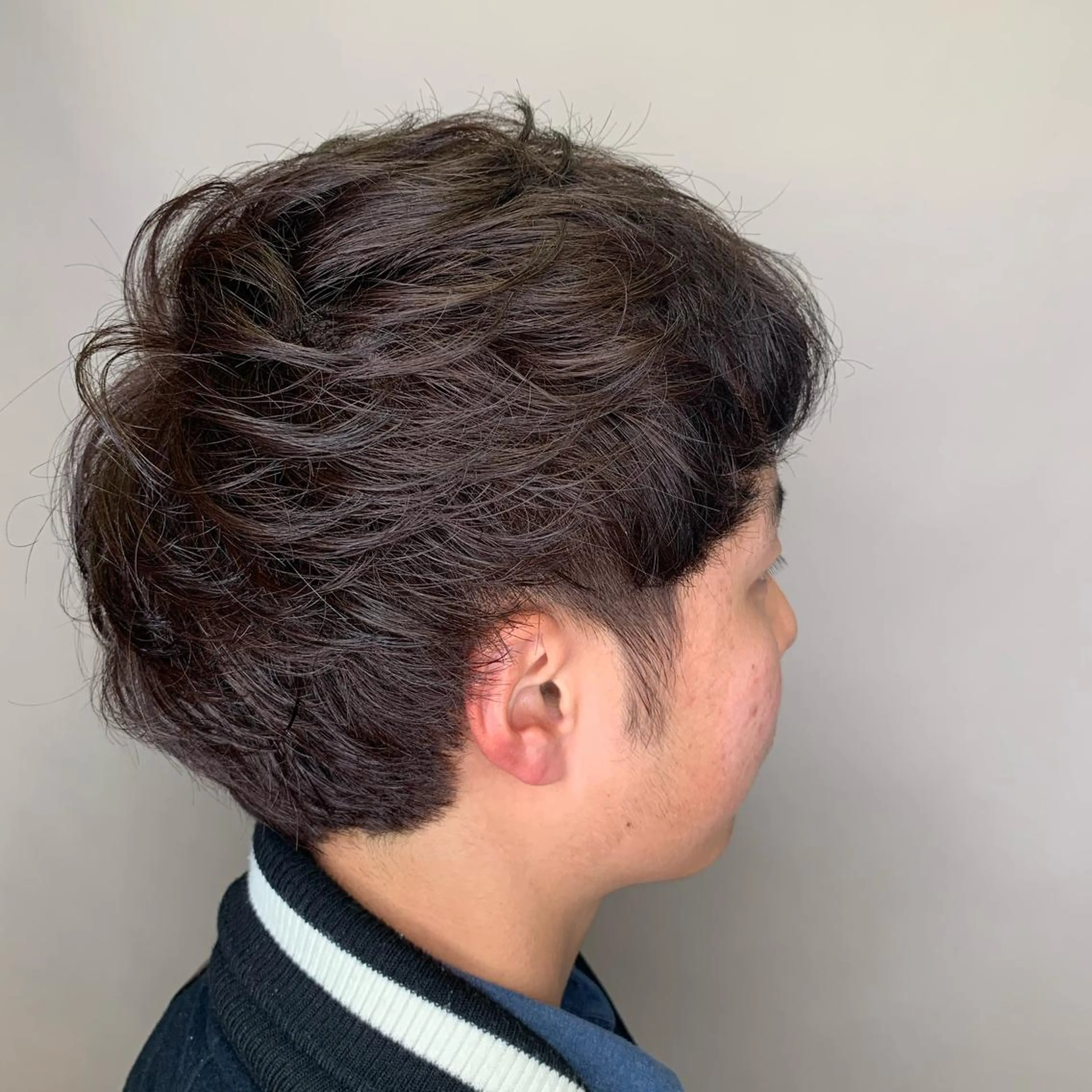 カラー メンズ ブラウンカラー ヘアカラー トリートメント ウスイ ハルカのヘアスタイル