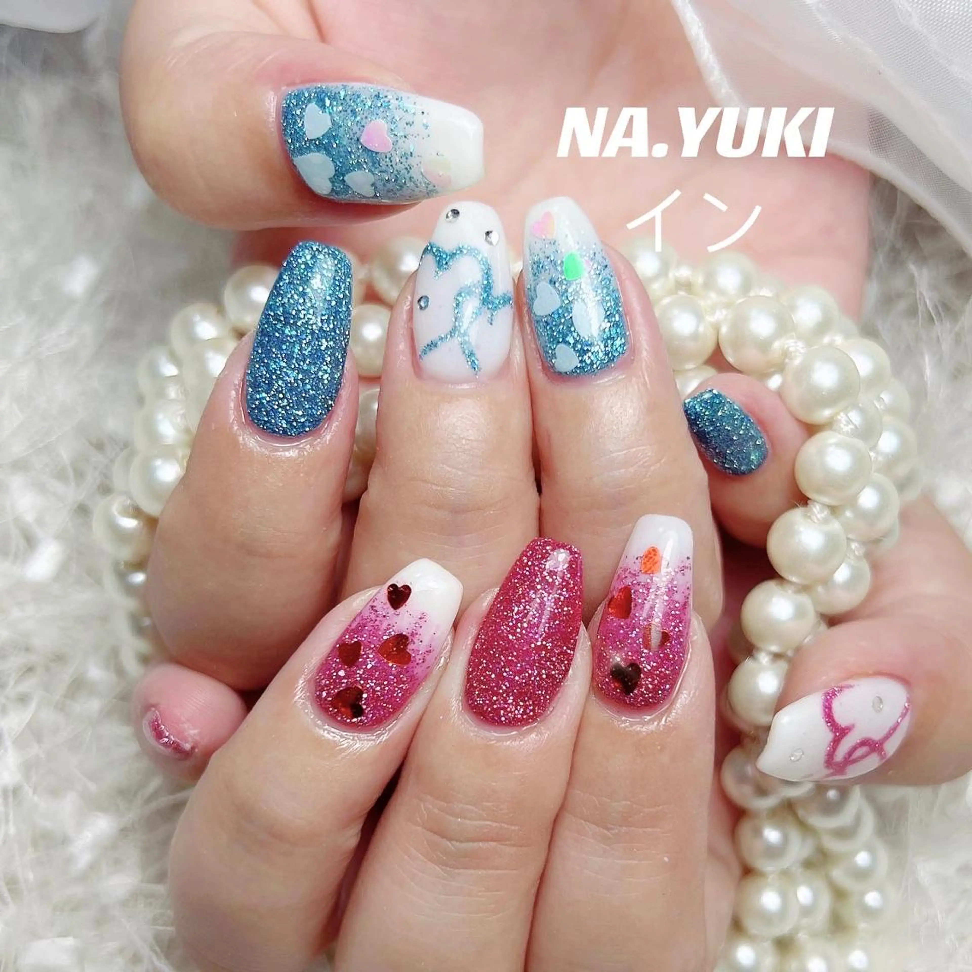 ネイル 🦋 Queenieのネイルデザイン