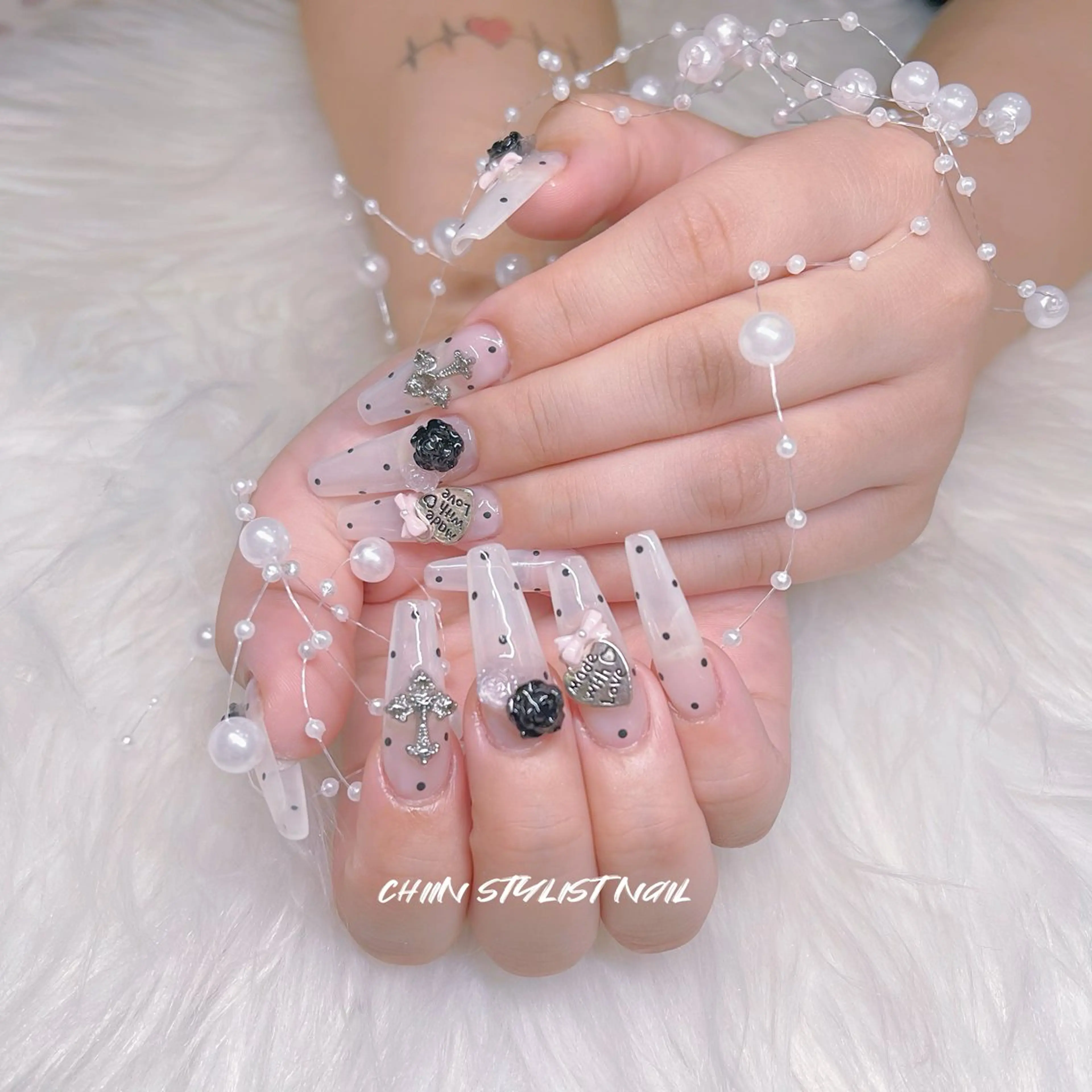ミディアム Chiin Nailのネイルデザイン