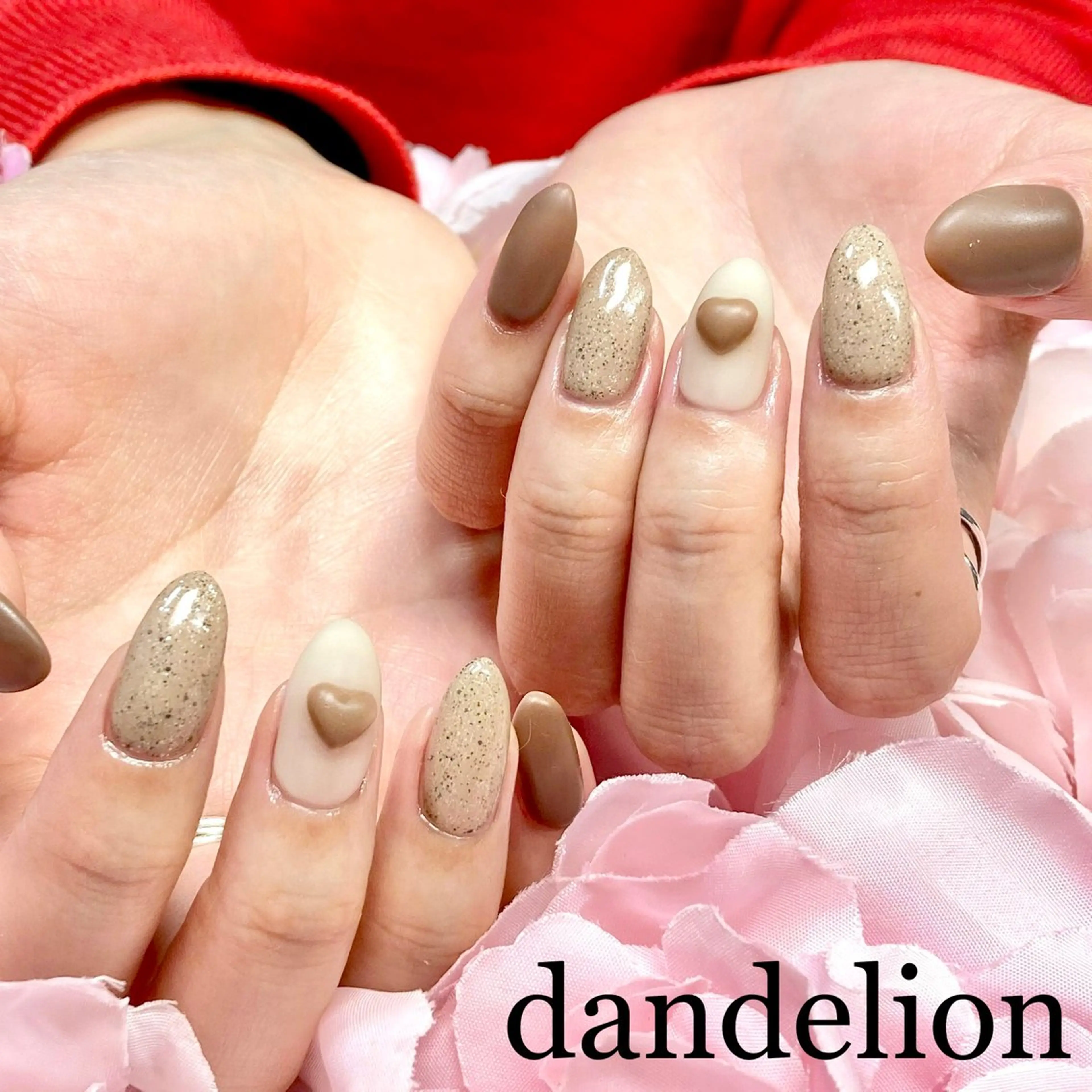 ネイル ハンドネイル ハンドケア dandelion ダンデライオンのネイルデザイン