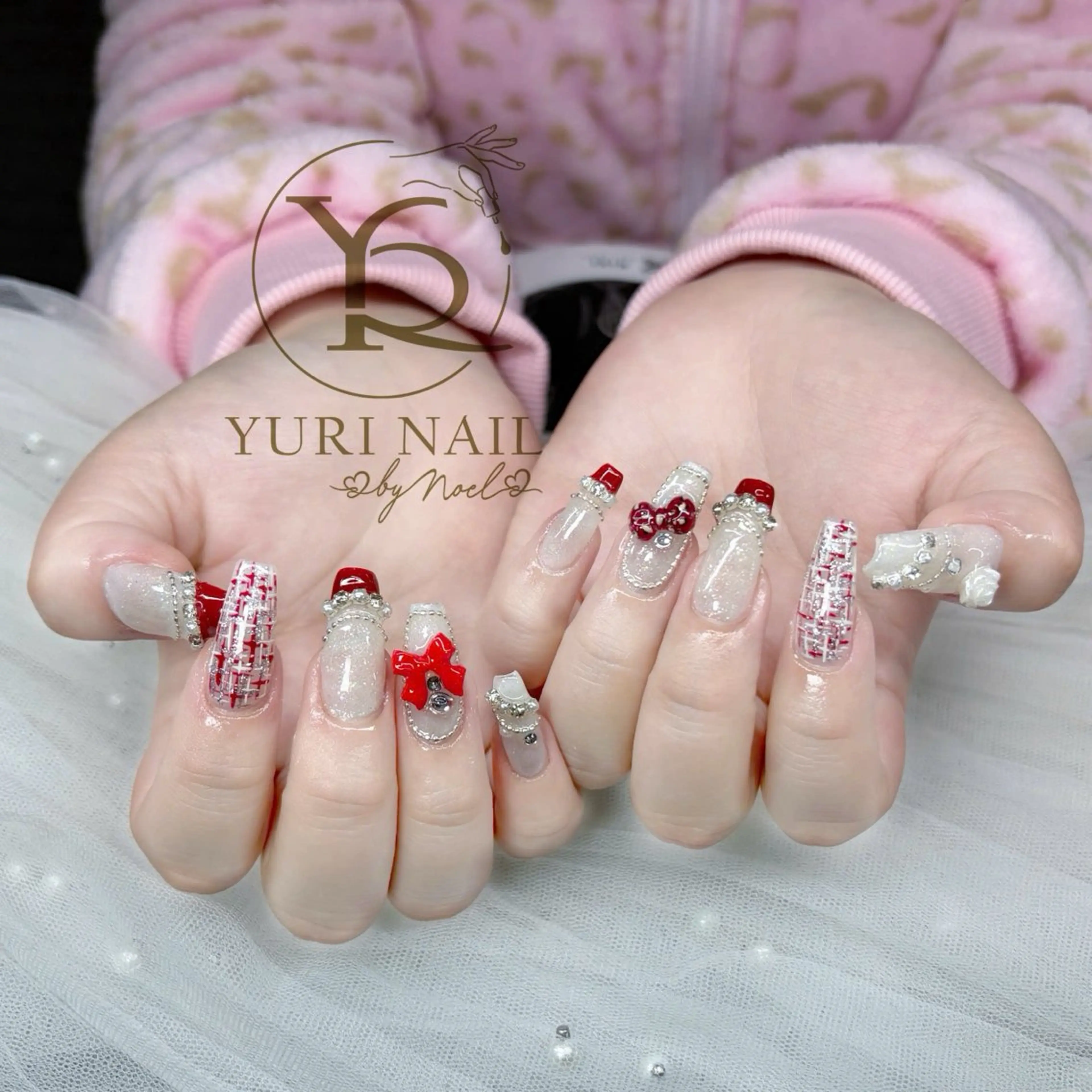 ネイル チークネイル フットネイル フレンチネイル グラデーション キラキラネイル ハンドネイル フットネイル ハンドケア YURI Nail Funabashiのネイルデザイン
