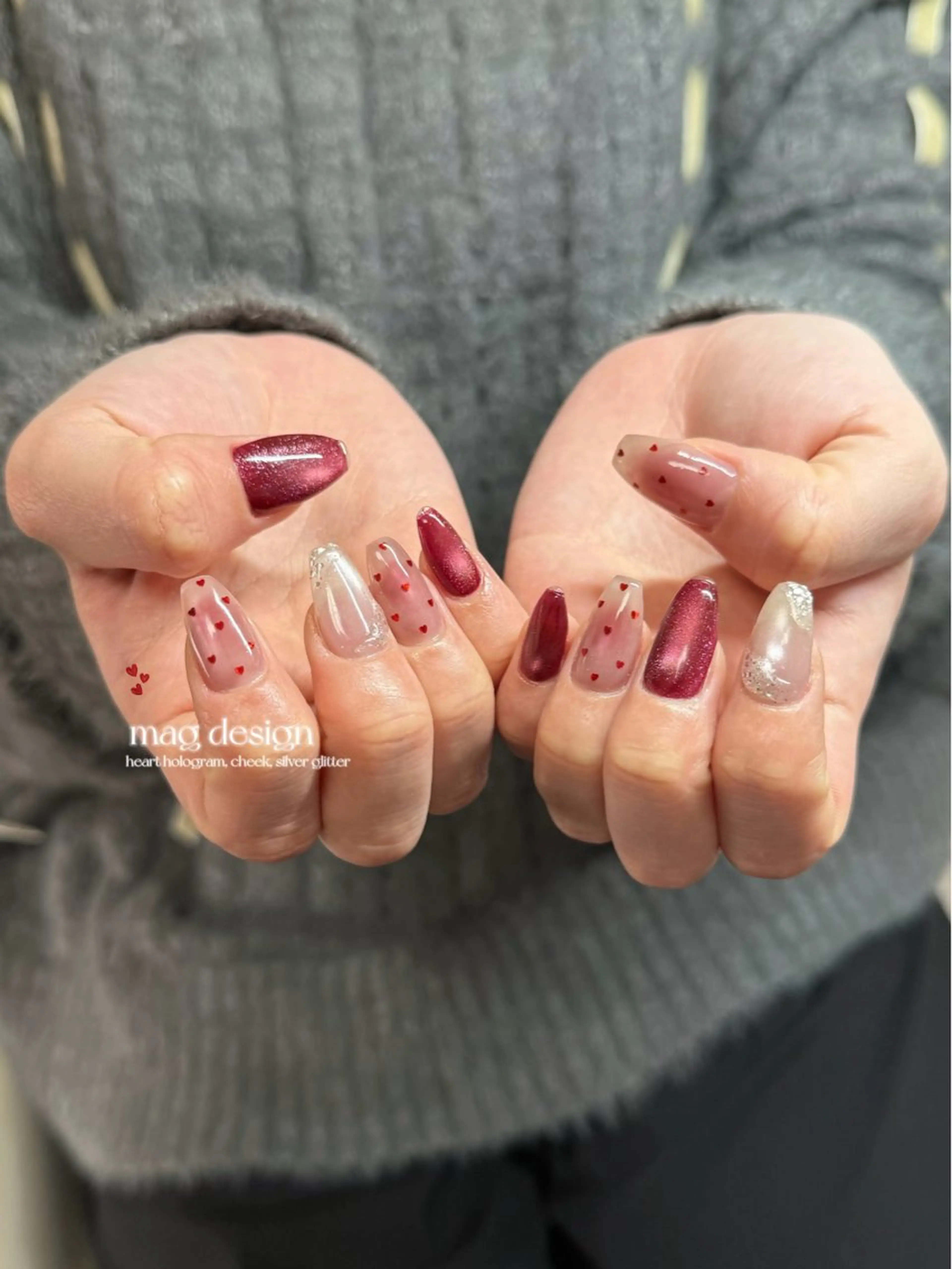 ネイル 赤色 ハンドネイル nail salon rhune所属・nail salon rhuneのネイルデザイン
