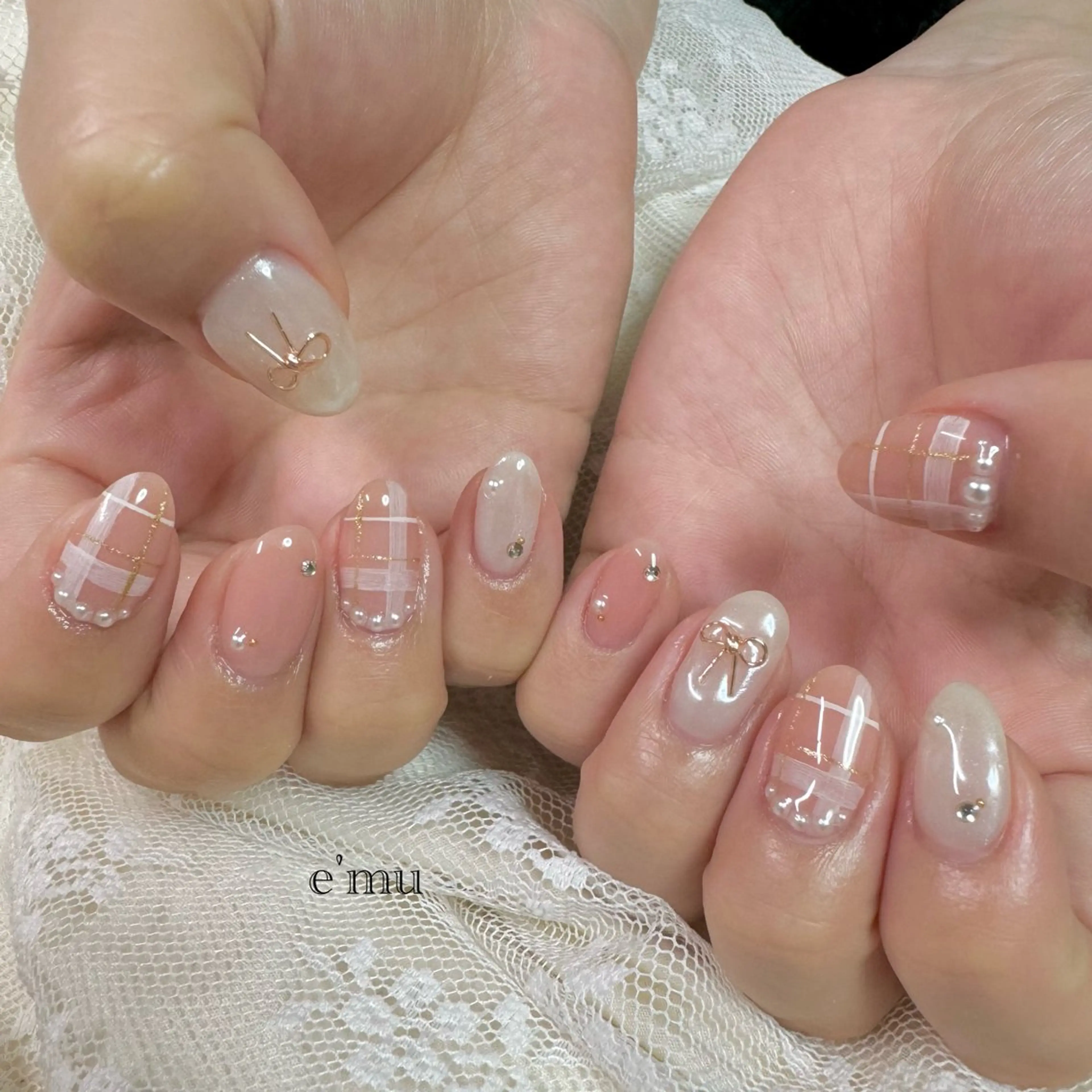 ネイル リボン ハンドネイル nail salon e'mu💐のネイルデザイン
