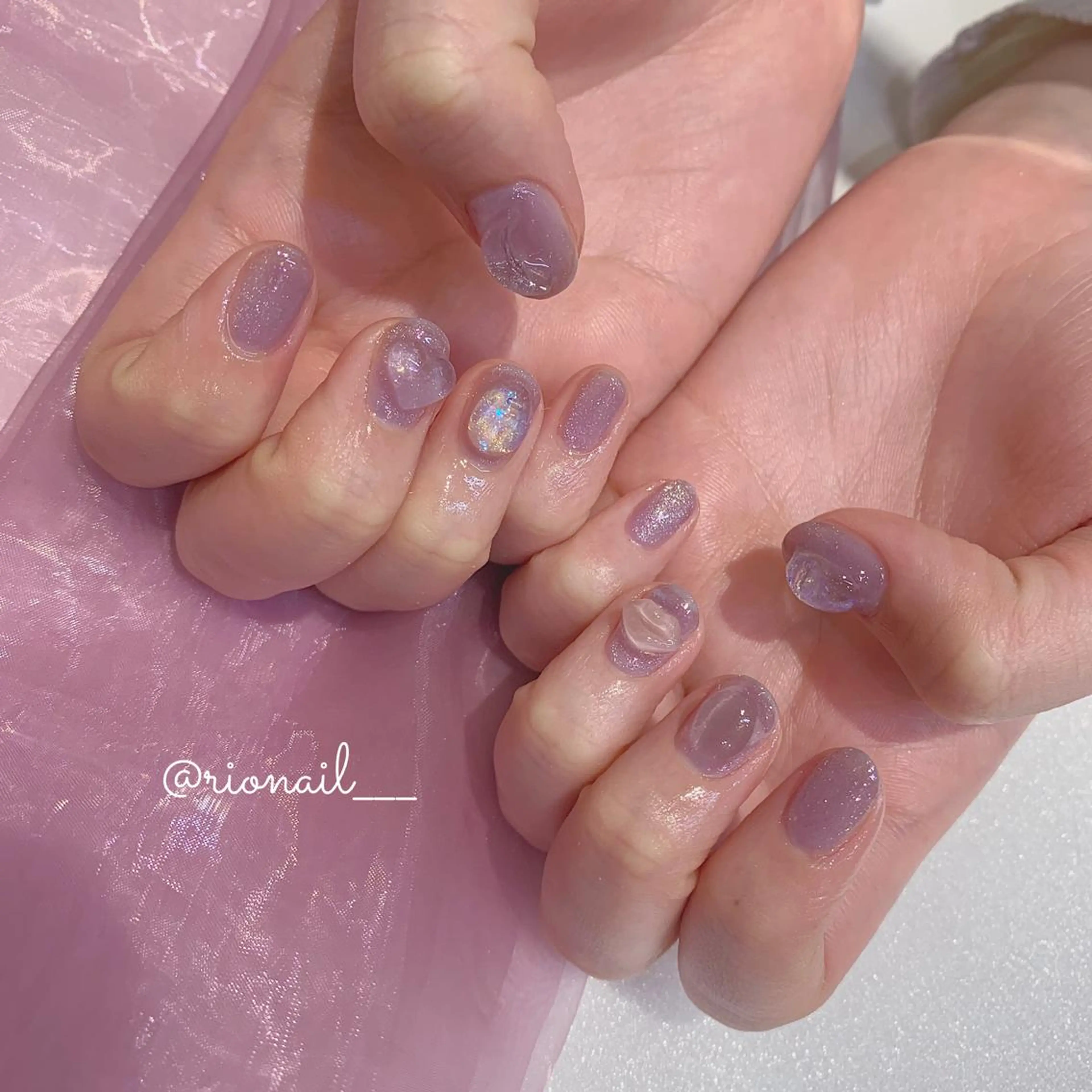 ネイル アートネイル 𝘙𝘪𝘰𝘯𝘢 ...🕯🤍のネイルデザイン
