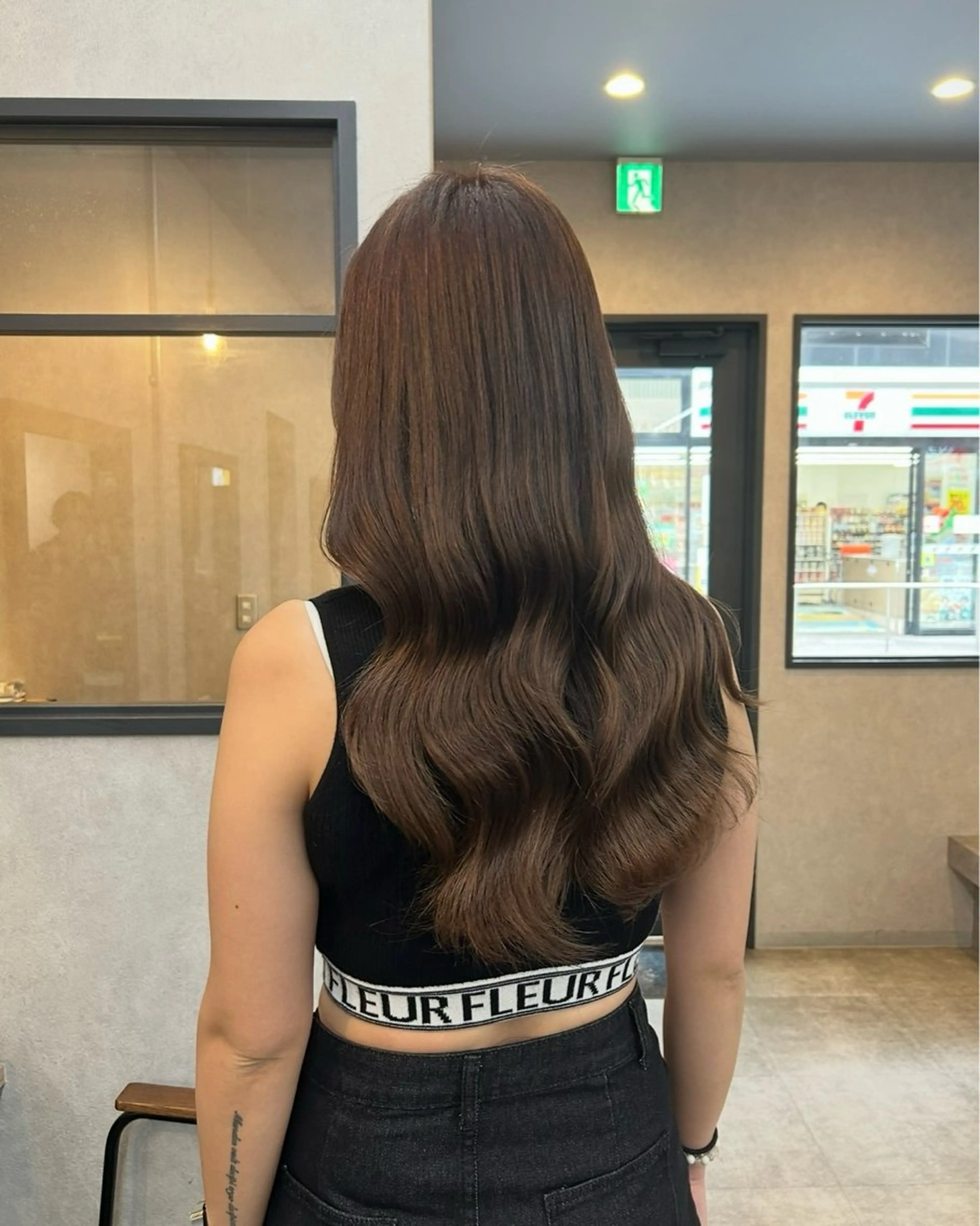 セミロング カラー ブラウンカラー カット ヘアカラー トリートメント いなみね はるきのヘアスタイル