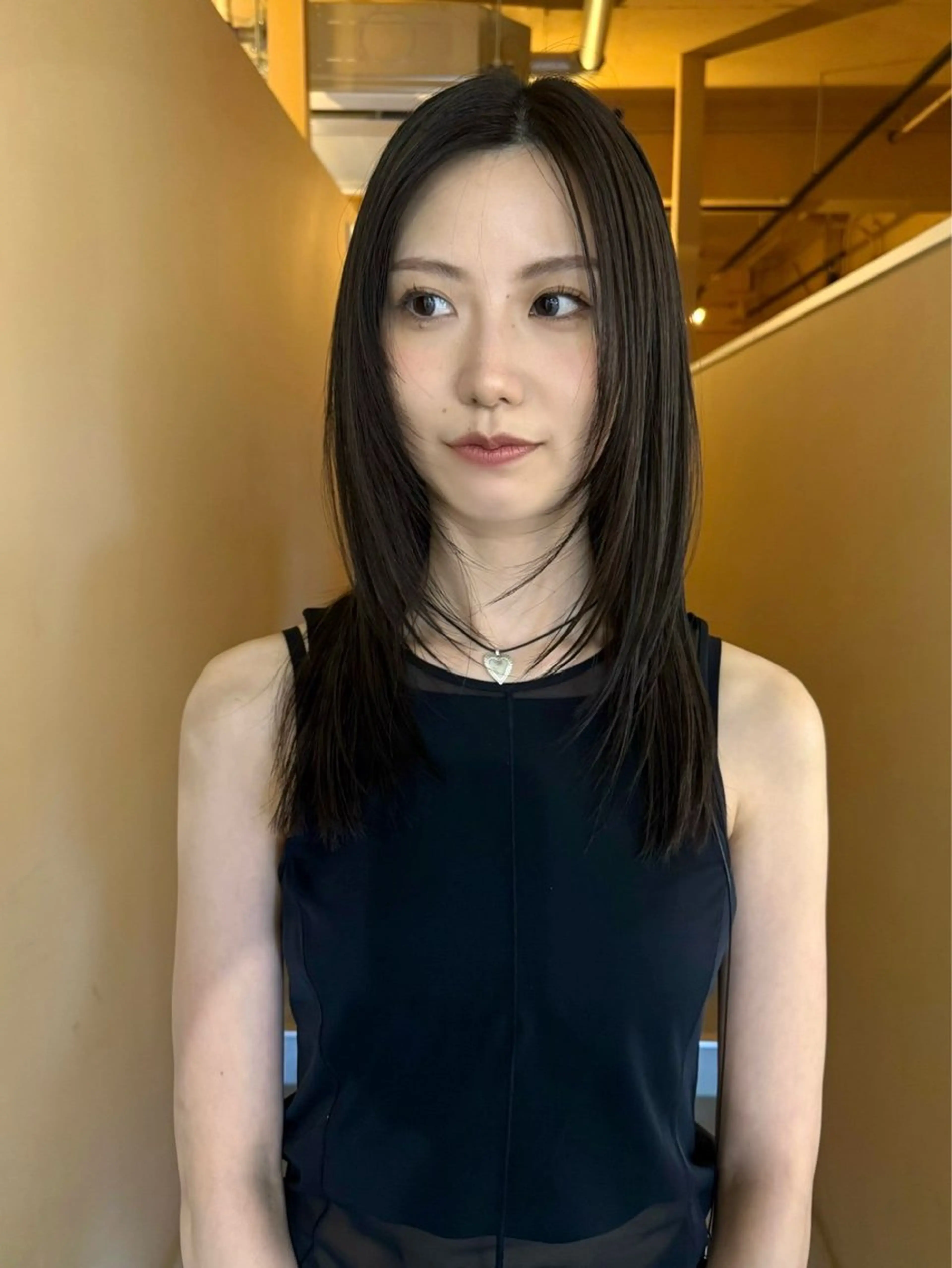 ロング カラー ロングレイヤー レイヤーカット ロング 高橋 かなのヘアスタイル