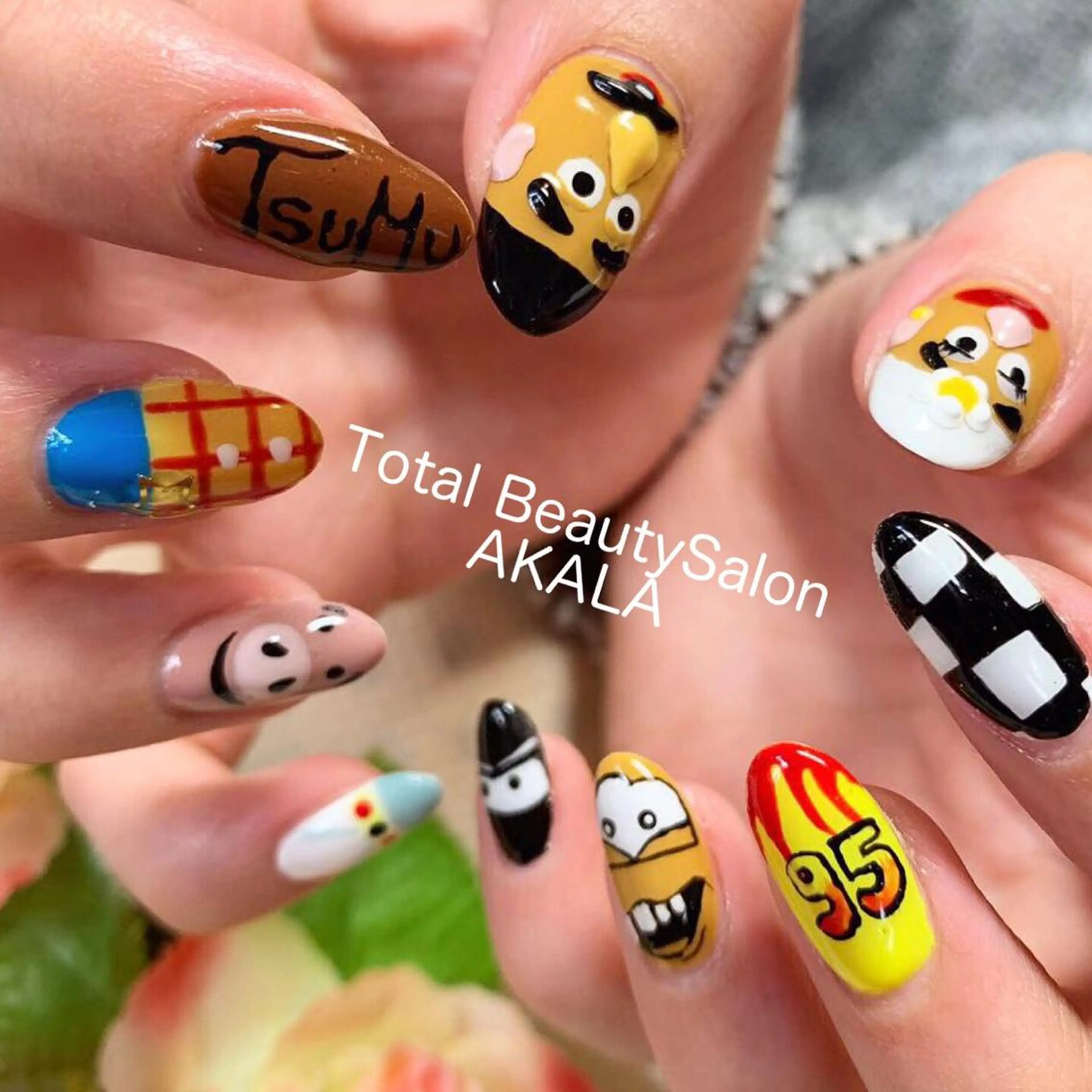 カラー ネイル AKALA エステ リンパマッサージのエステ・リラクイメージ