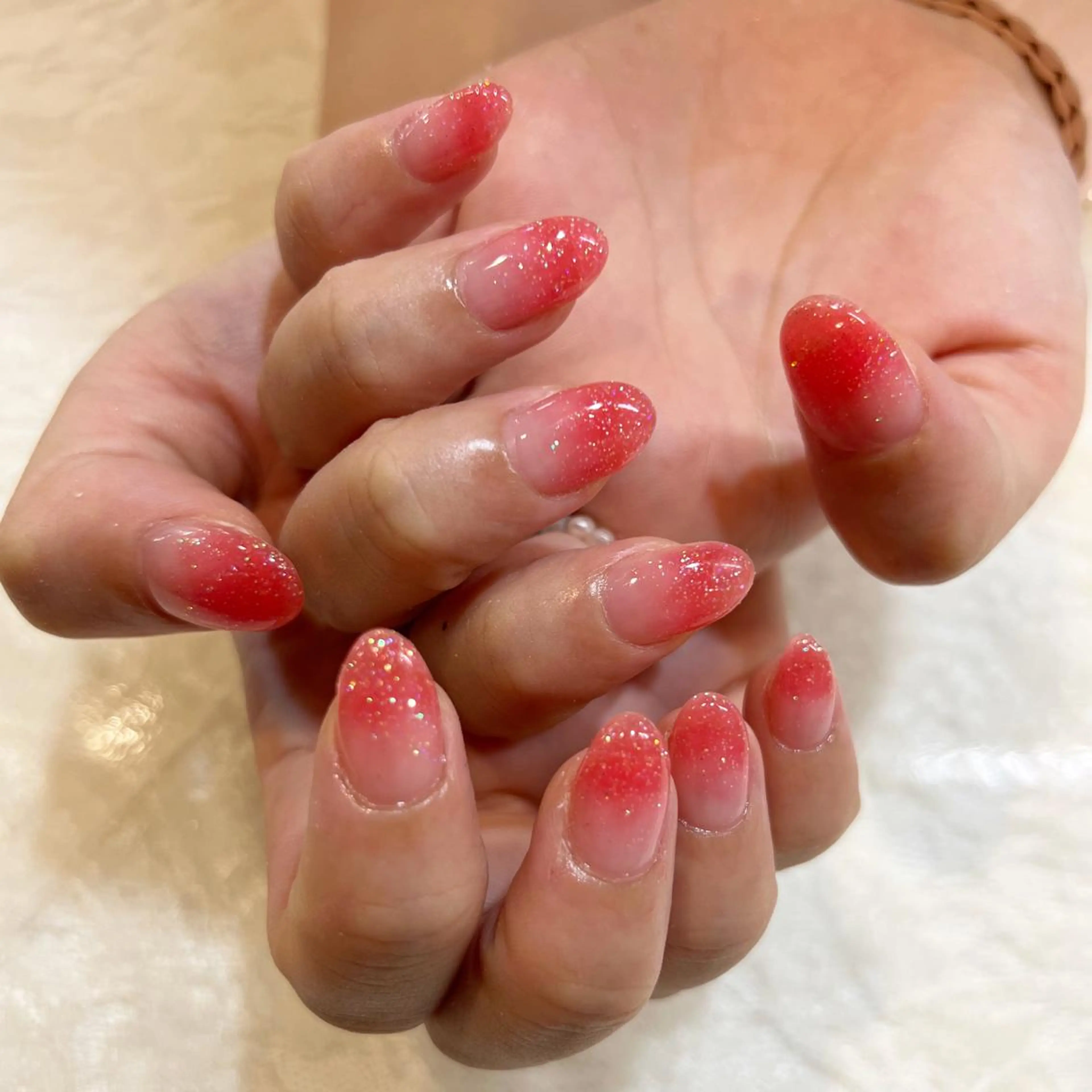 ネイル グラデーション nailist yuiのネイルデザイン