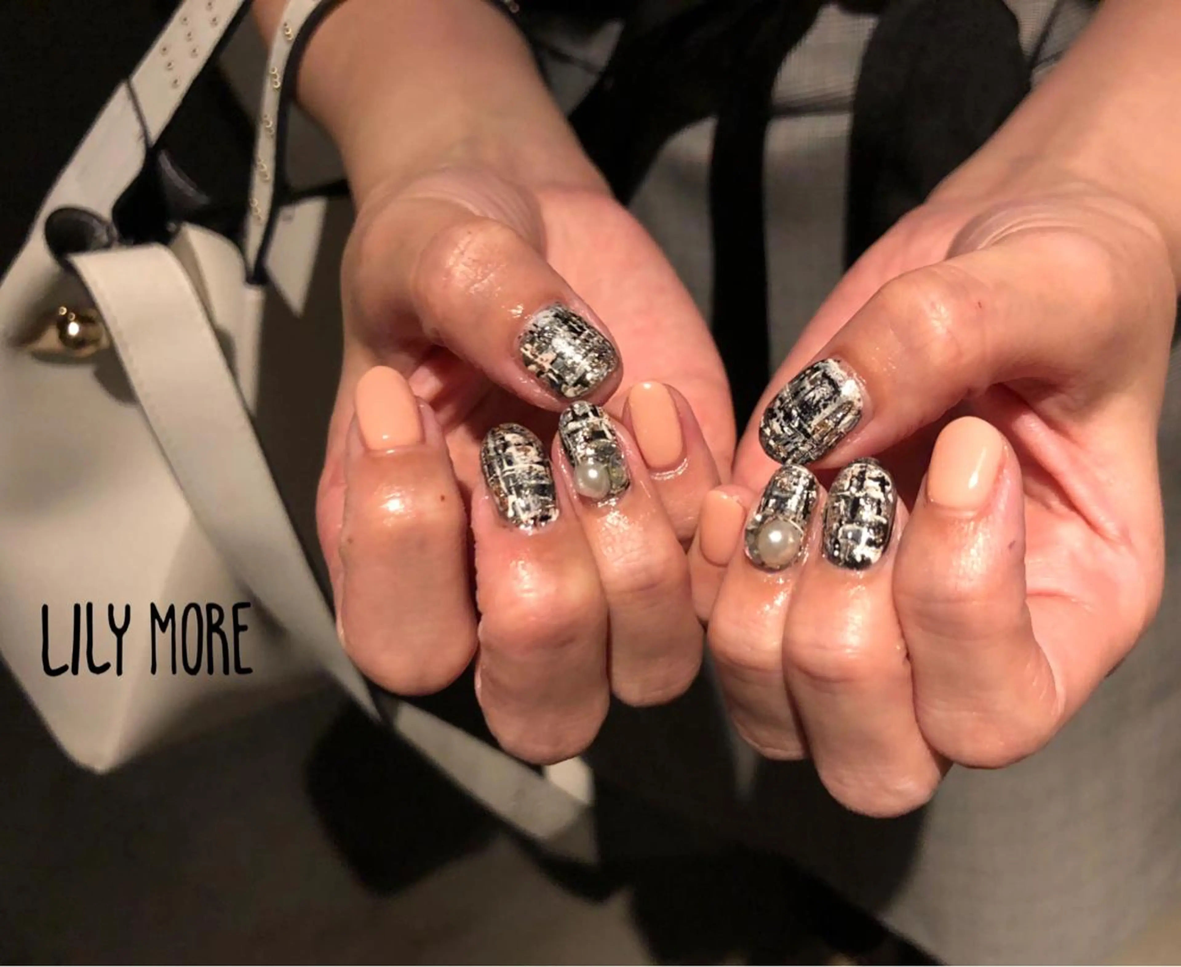 ネイル ツイードネイル Lily closetのネイルデザイン