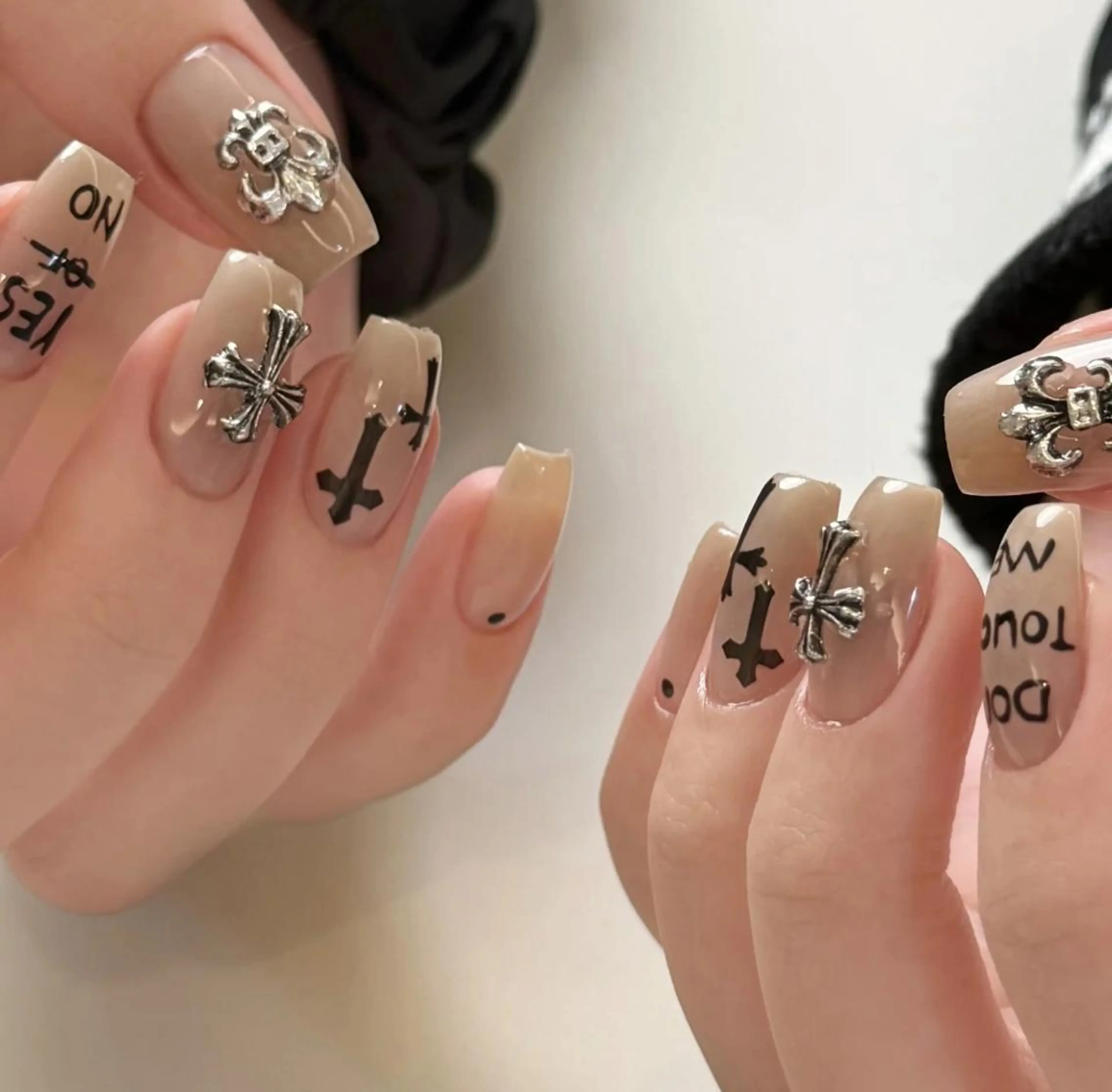 ネイル ハンドネイル ハンドケア 🍑 momo_nailのネイルデザイン