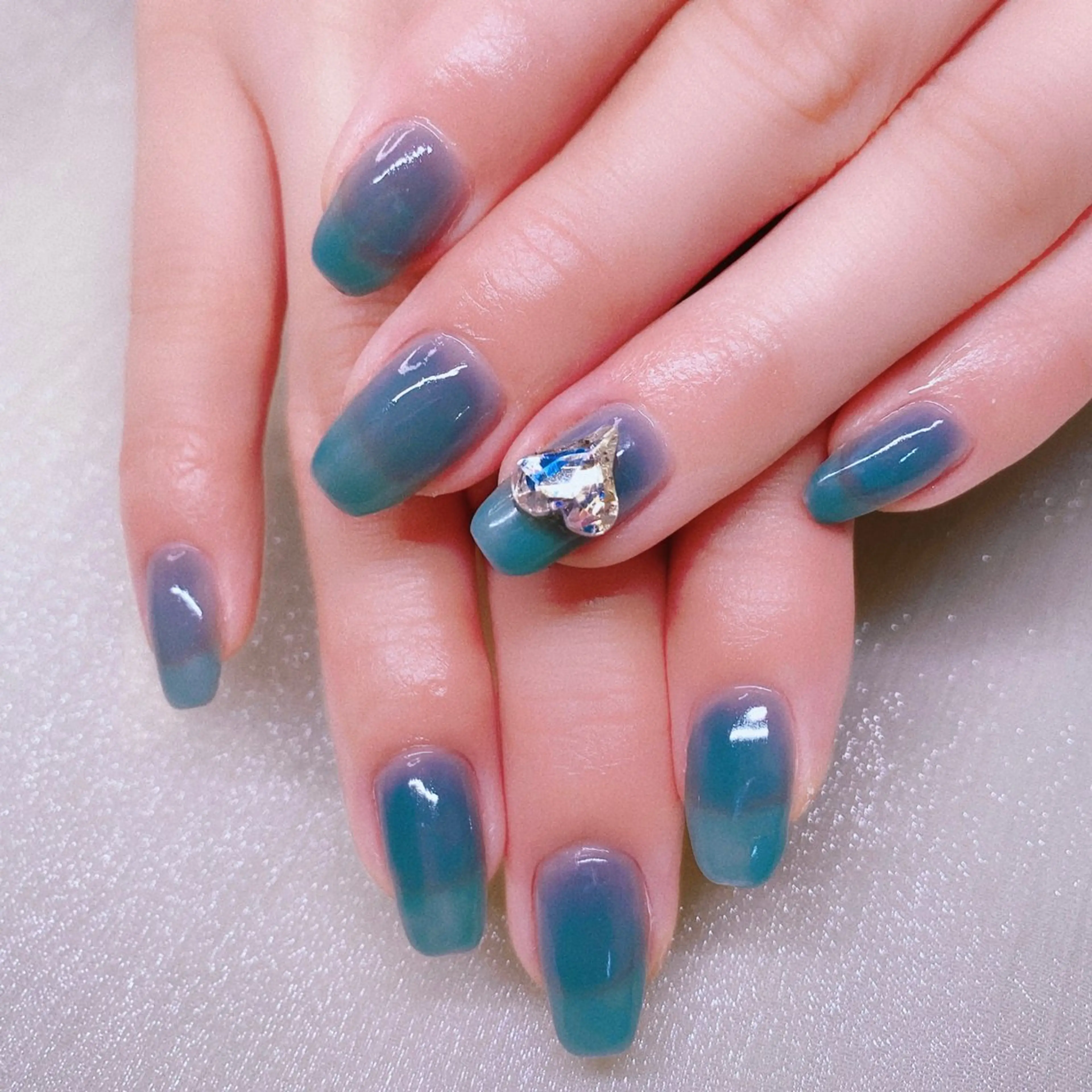 ネイル 長さ出し ストーンネイル ハンドネイル Nailist suzuのネイルデザイン