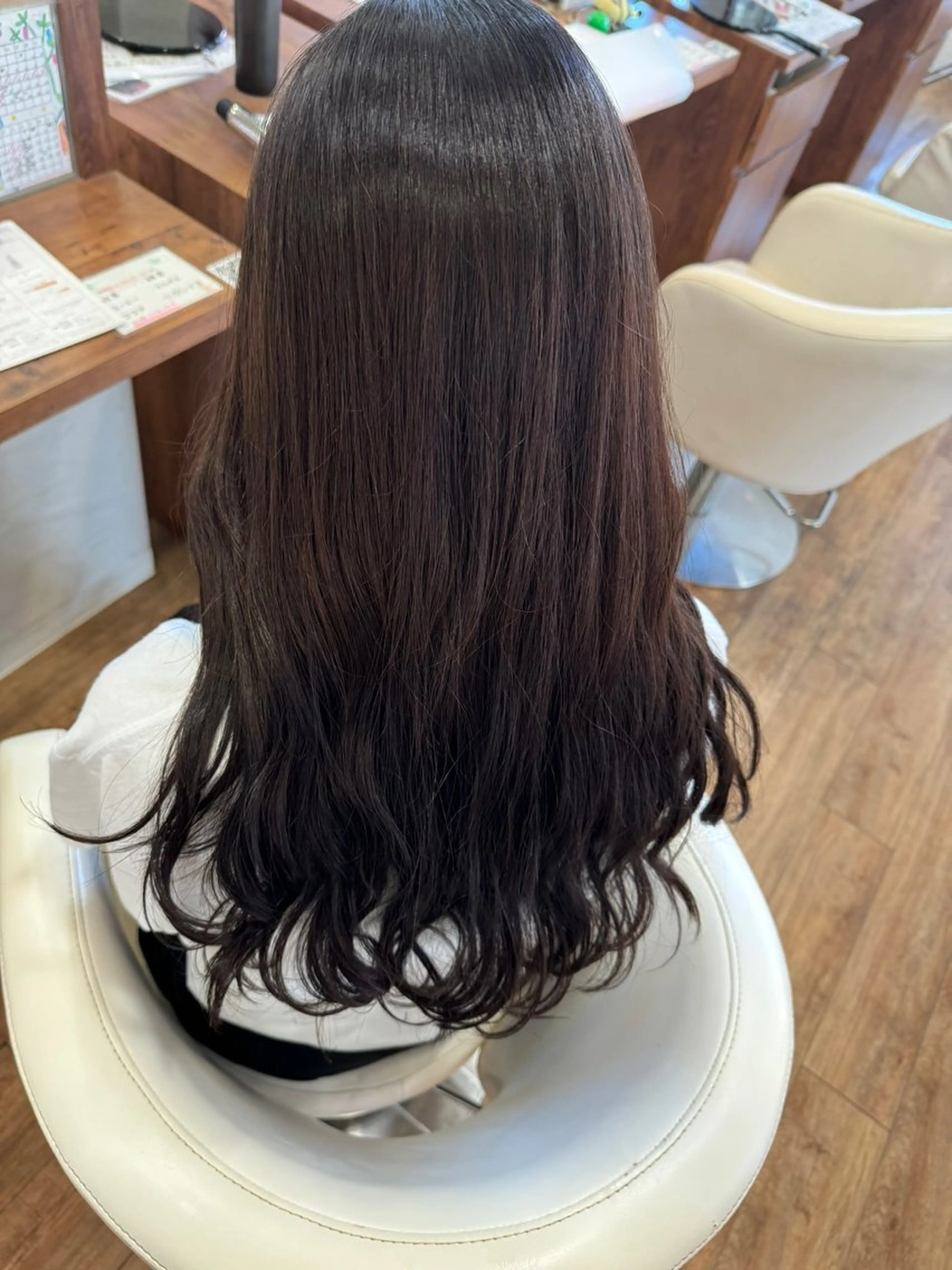 ロング 對馬 小菜美のヘアスタイル