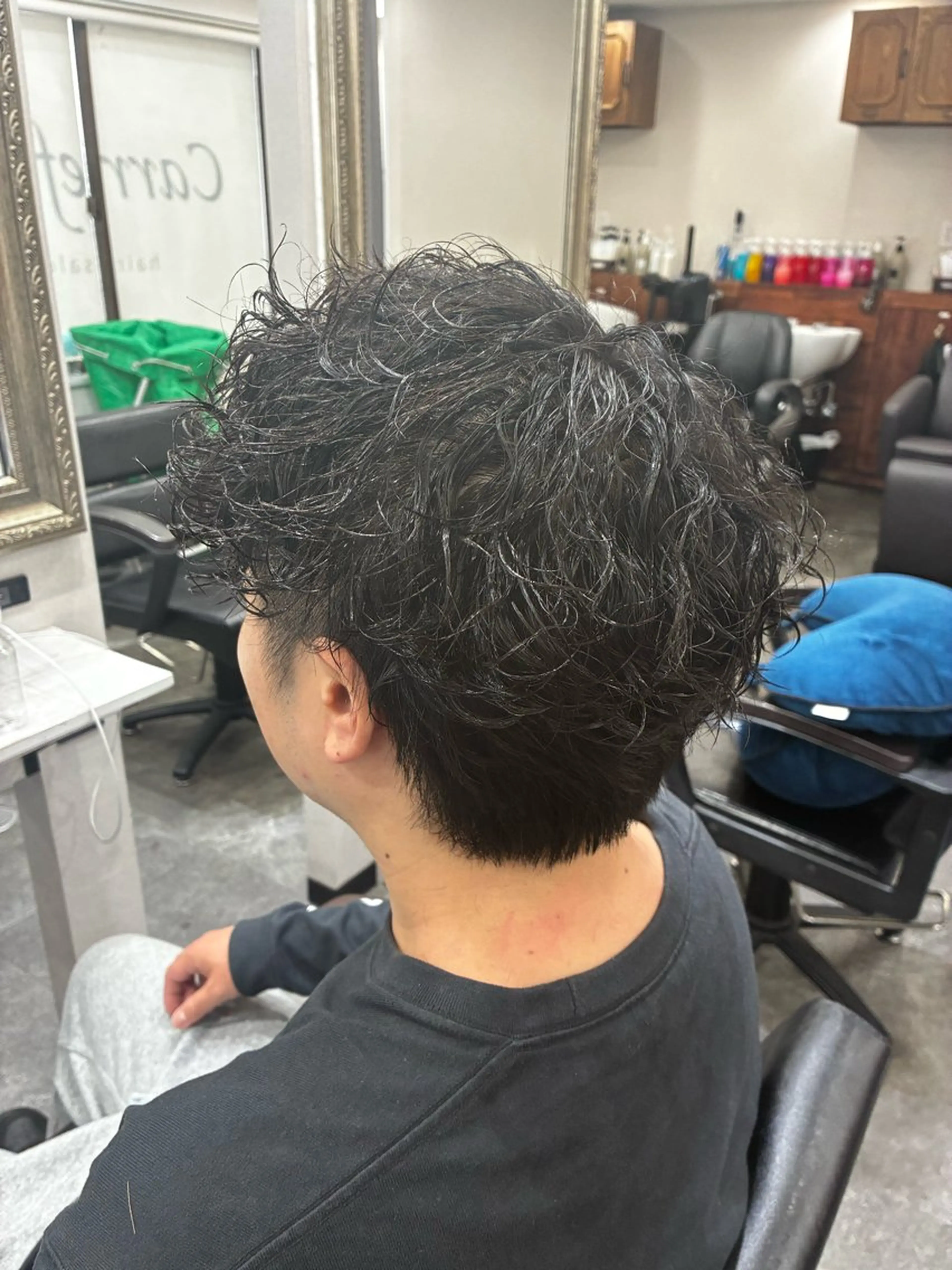 メンズ カット パーマ 五十嵐 満梨奈のヘアスタイル
