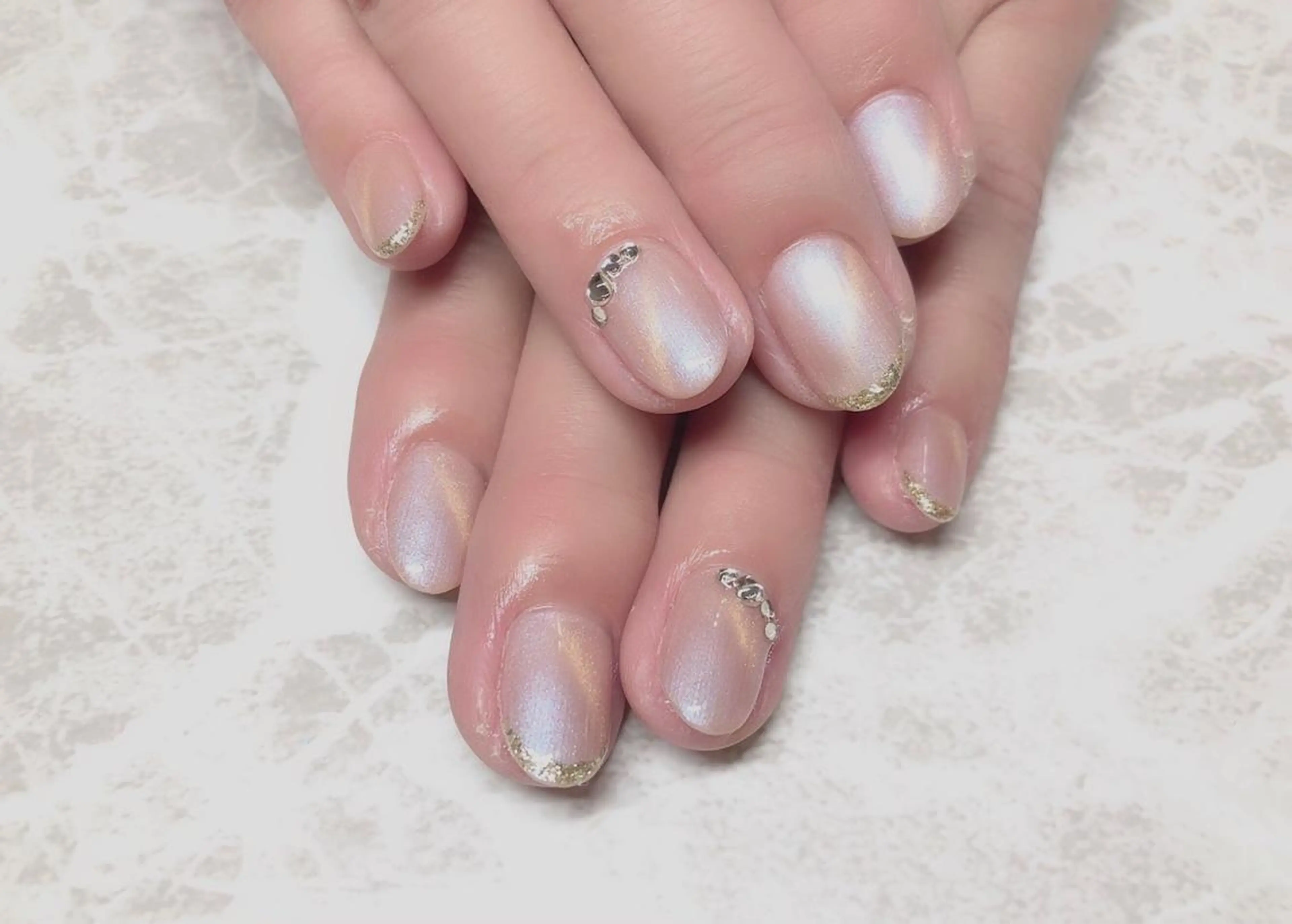 ネイル ハンドネイル マジック ミラーのネイルデザイン