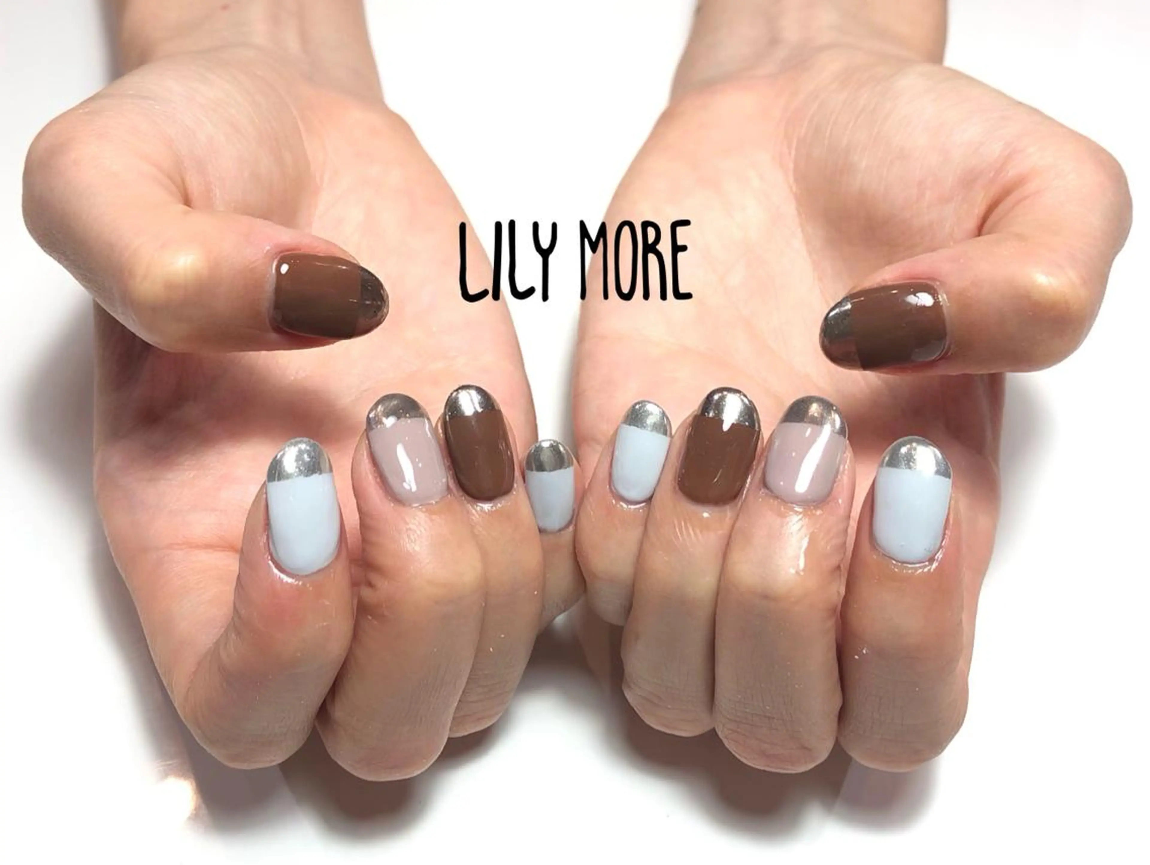 ネイル フレンチネイル ミラーネイル Lily closetのネイルデザイン