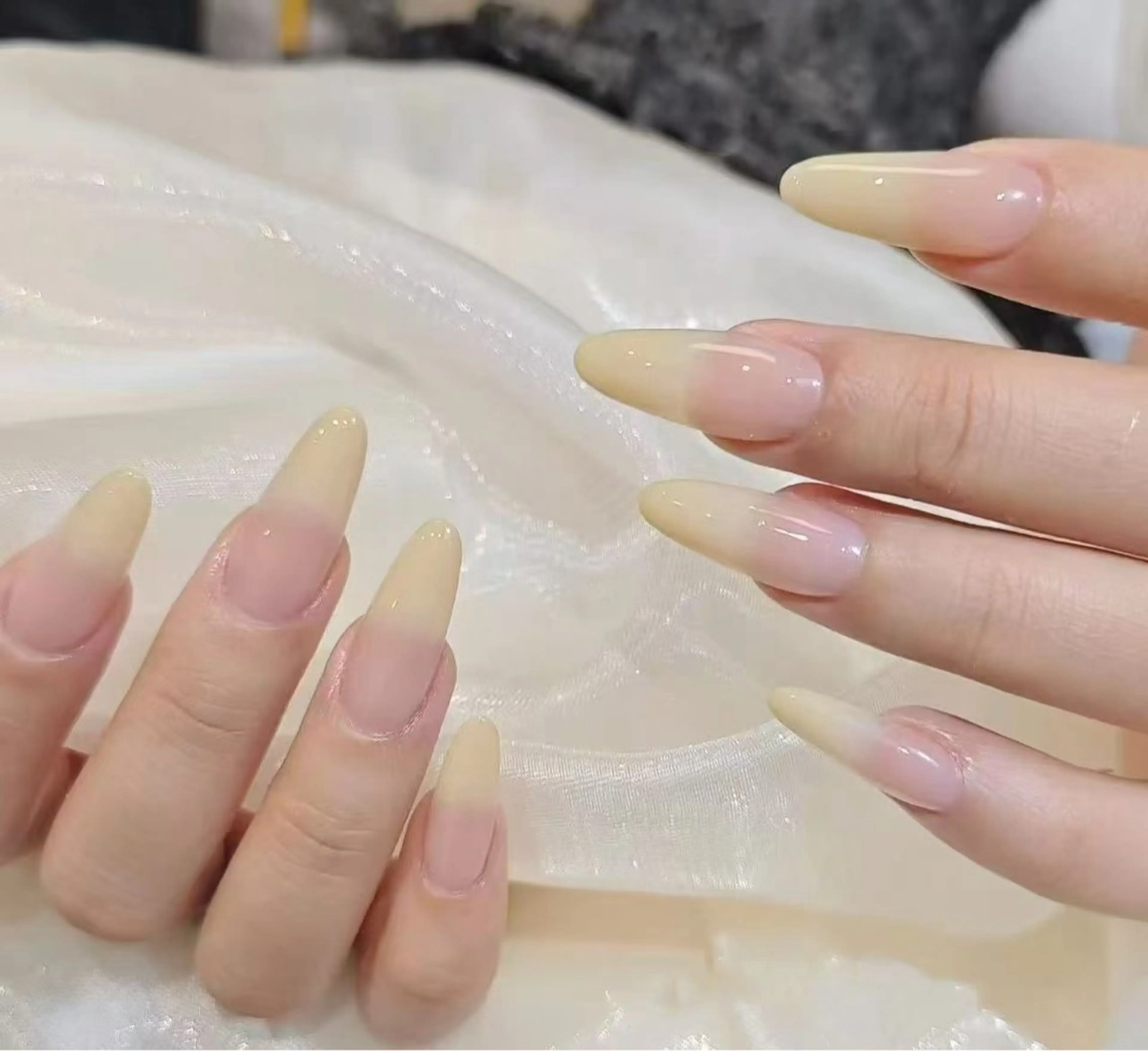 ネイル オーロラネイル フラワーネイル フットネイル フレンチネイル ジェルネイル ハンドネイル 相沢 さやかのネイルデザイン