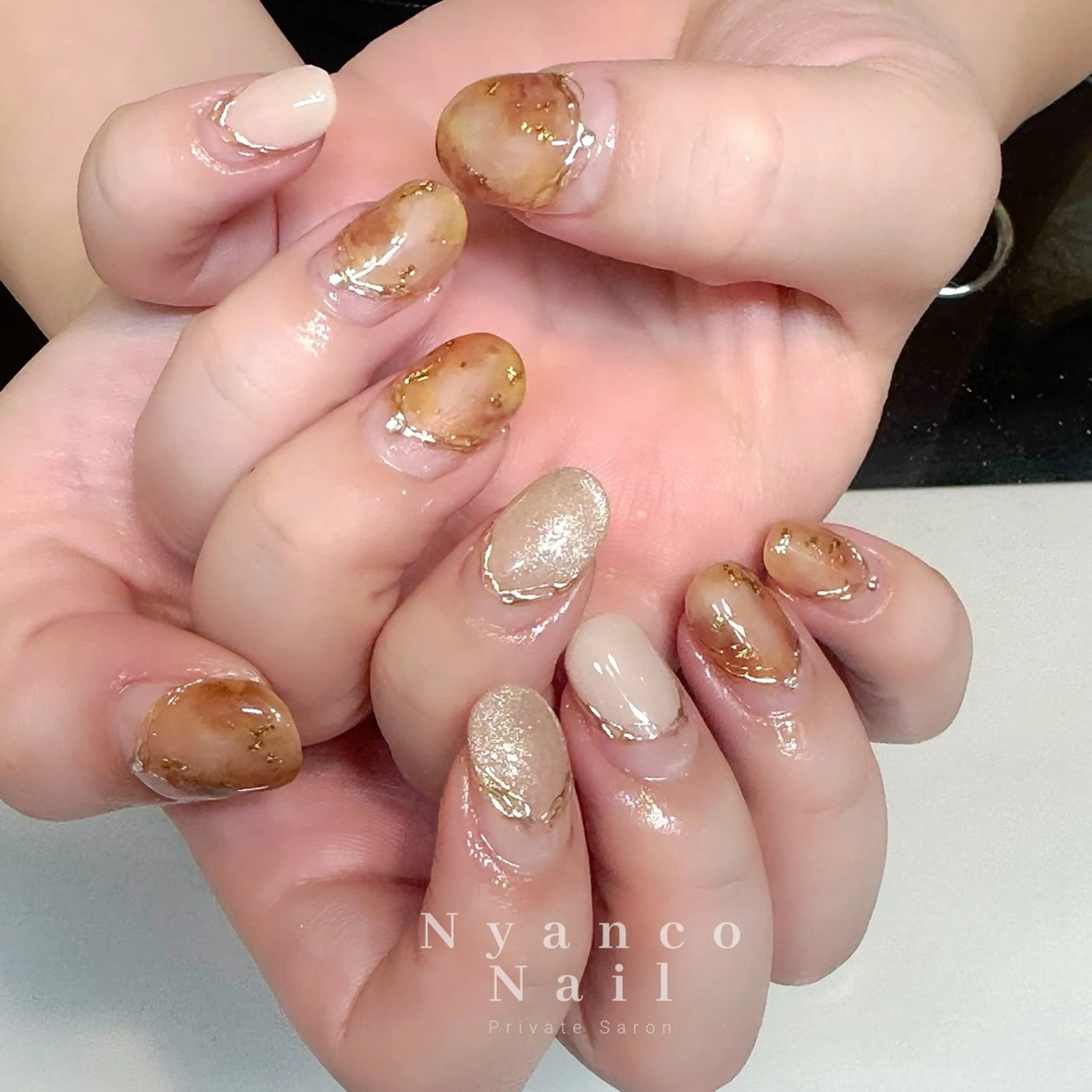 ネイル べっ甲ネイル フレンチネイル ジェルネイル マグネットネイル 持ち込み Nyanco Nailのネイルデザイン