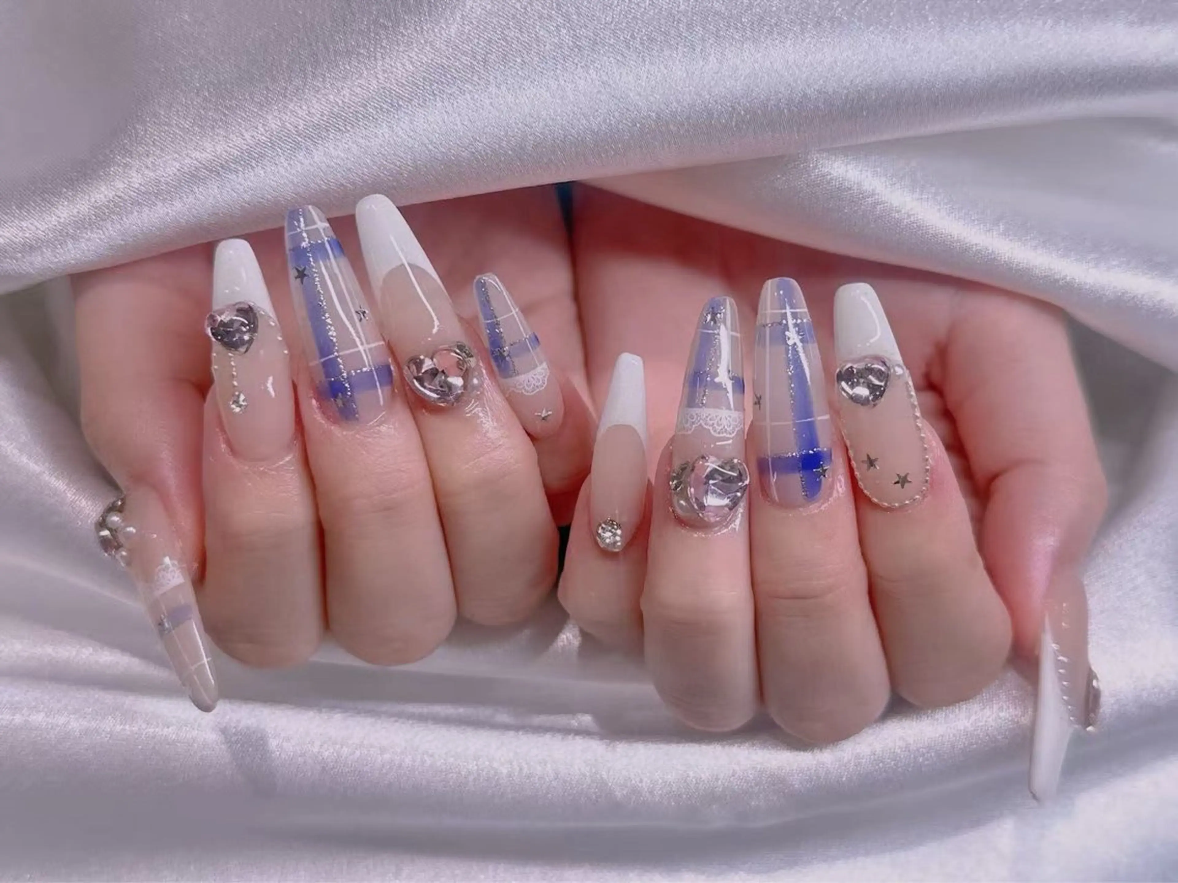 ネイル 長さ出し専門店 RIRIのネイルデザイン