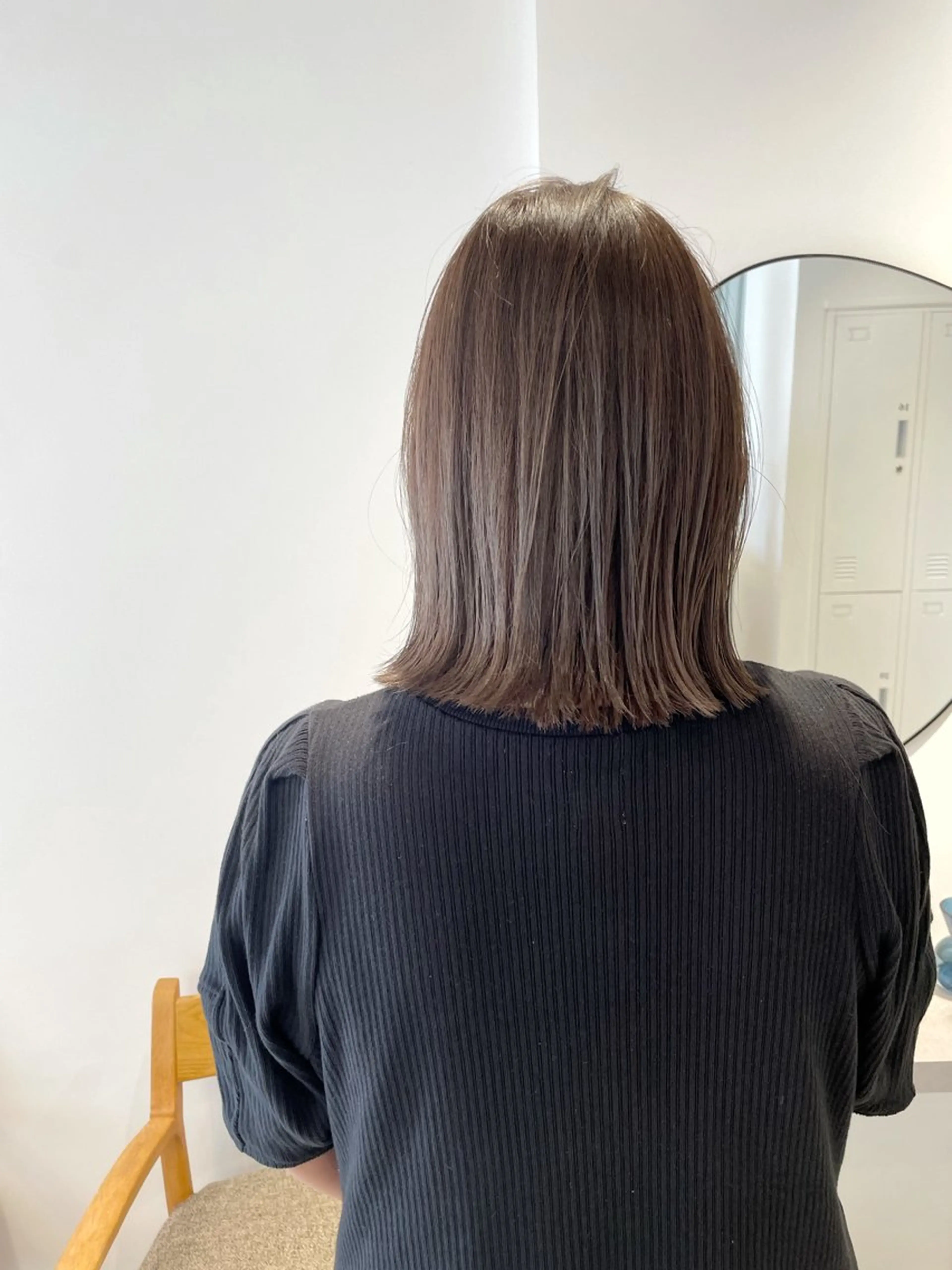 ミディアム 箱崎 凪沙のヘアスタイル