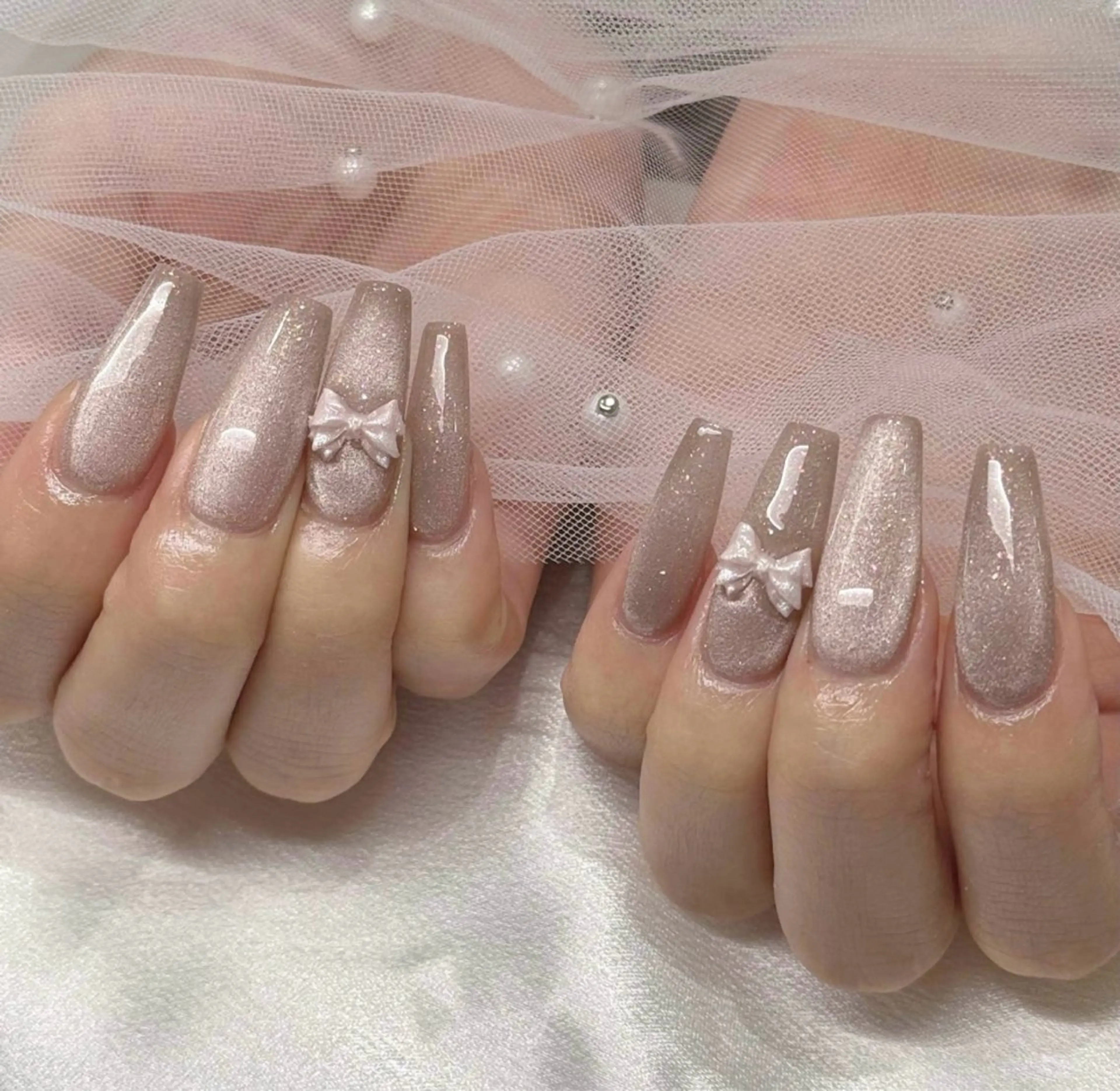 ネイル オーロラネイル ブルー チークネイル フットネイル フレンチネイル ハンドネイル AMI 新大久保のネイルデザイン