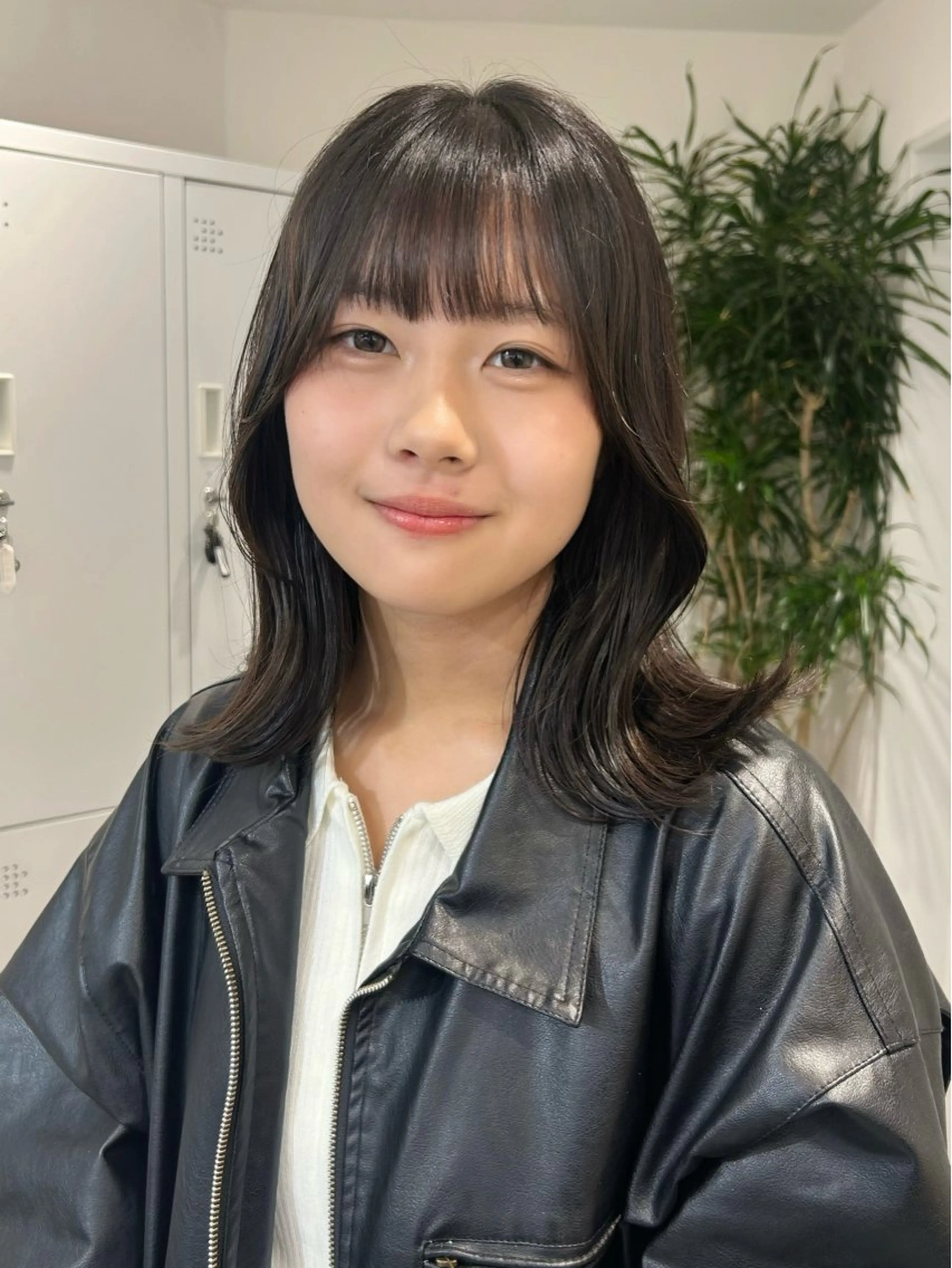 ミディアム カラー ミディアムレイヤー くびれヘア レイヤーカット カット ヘアカラー 縮毛矯正 池袋/小顔レイヤー/ 顔まわり/taigaのヘアスタイル