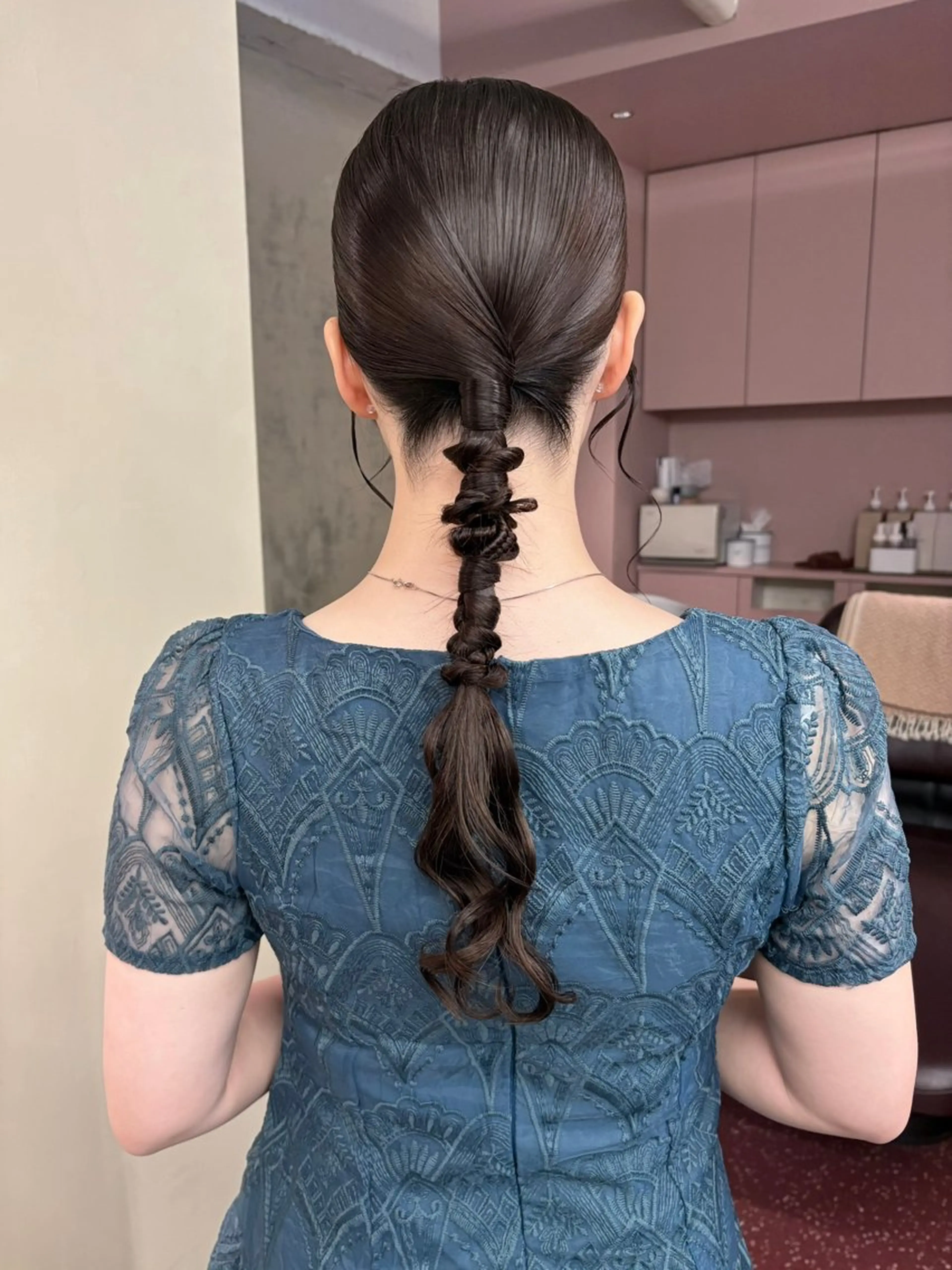 ロング ヘアアレンジ ヘアセット karin🌛ボブ/ 透明感たっぷりカラーのヘアスタイル