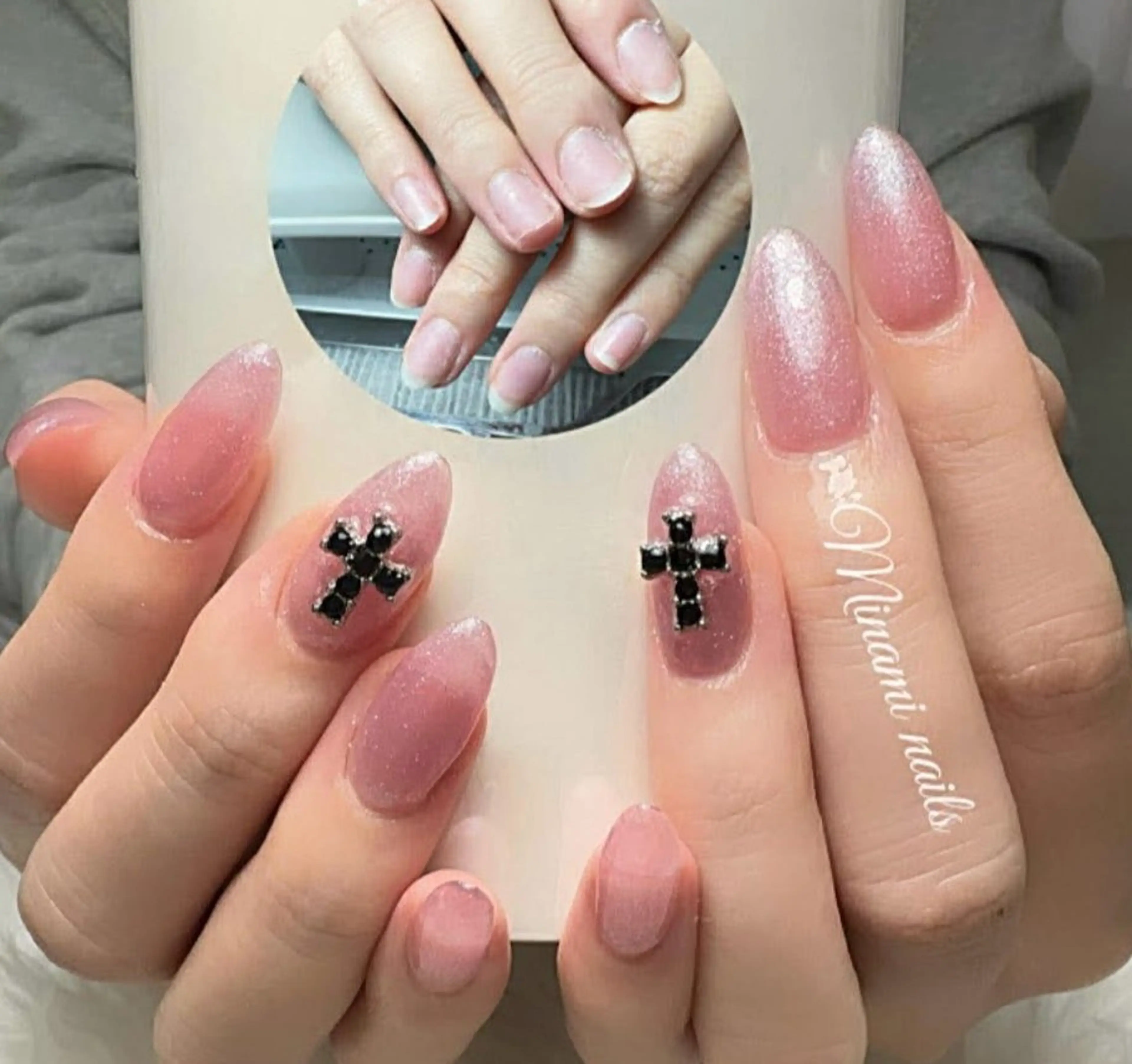 ネイル アートネイル オーロラネイル ガーリー キラキラネイル 韓国ネイル Minami Nailsのネイルデザイン