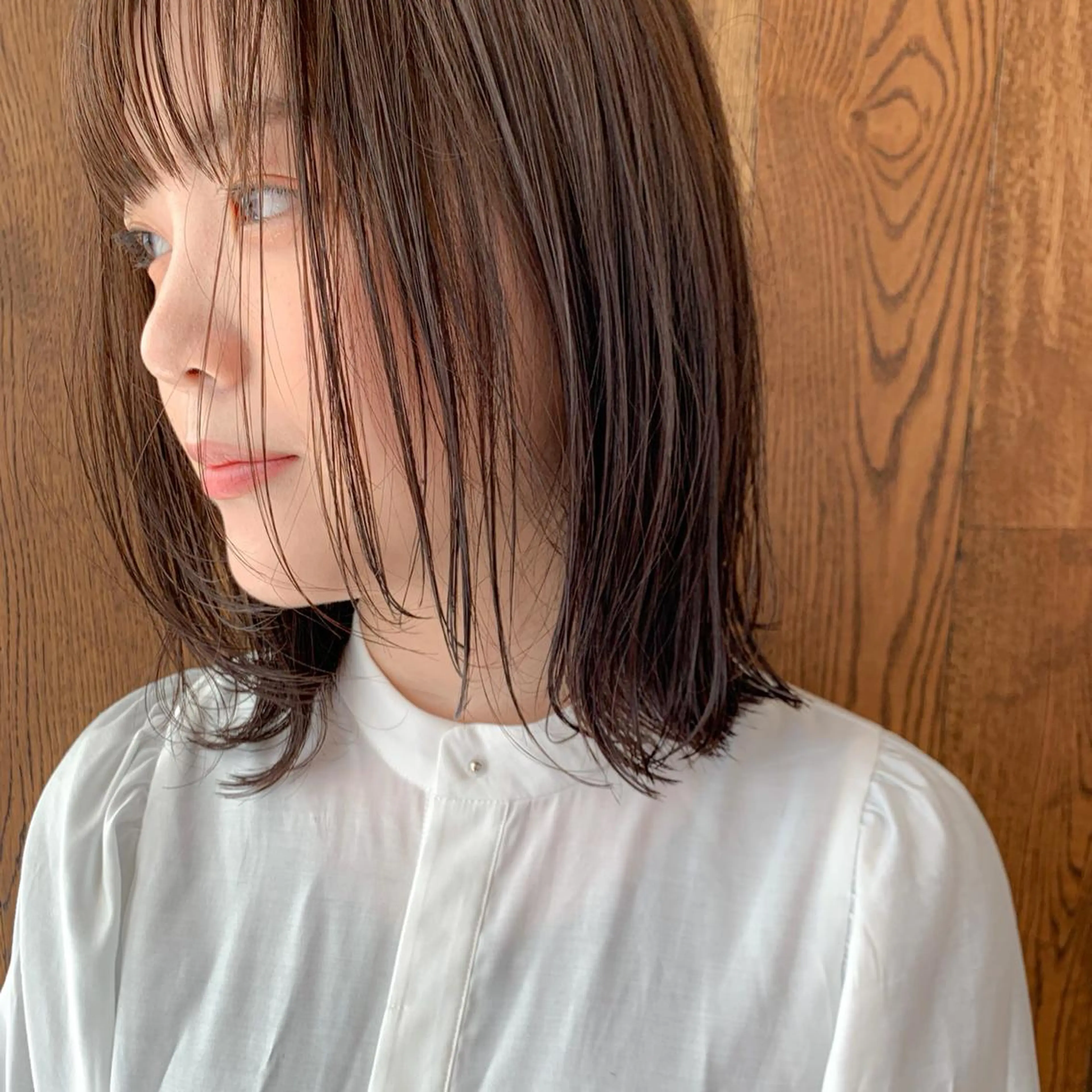 ミディアム レイヤー/顔周り カット/松岡 祥利のヘアスタイル