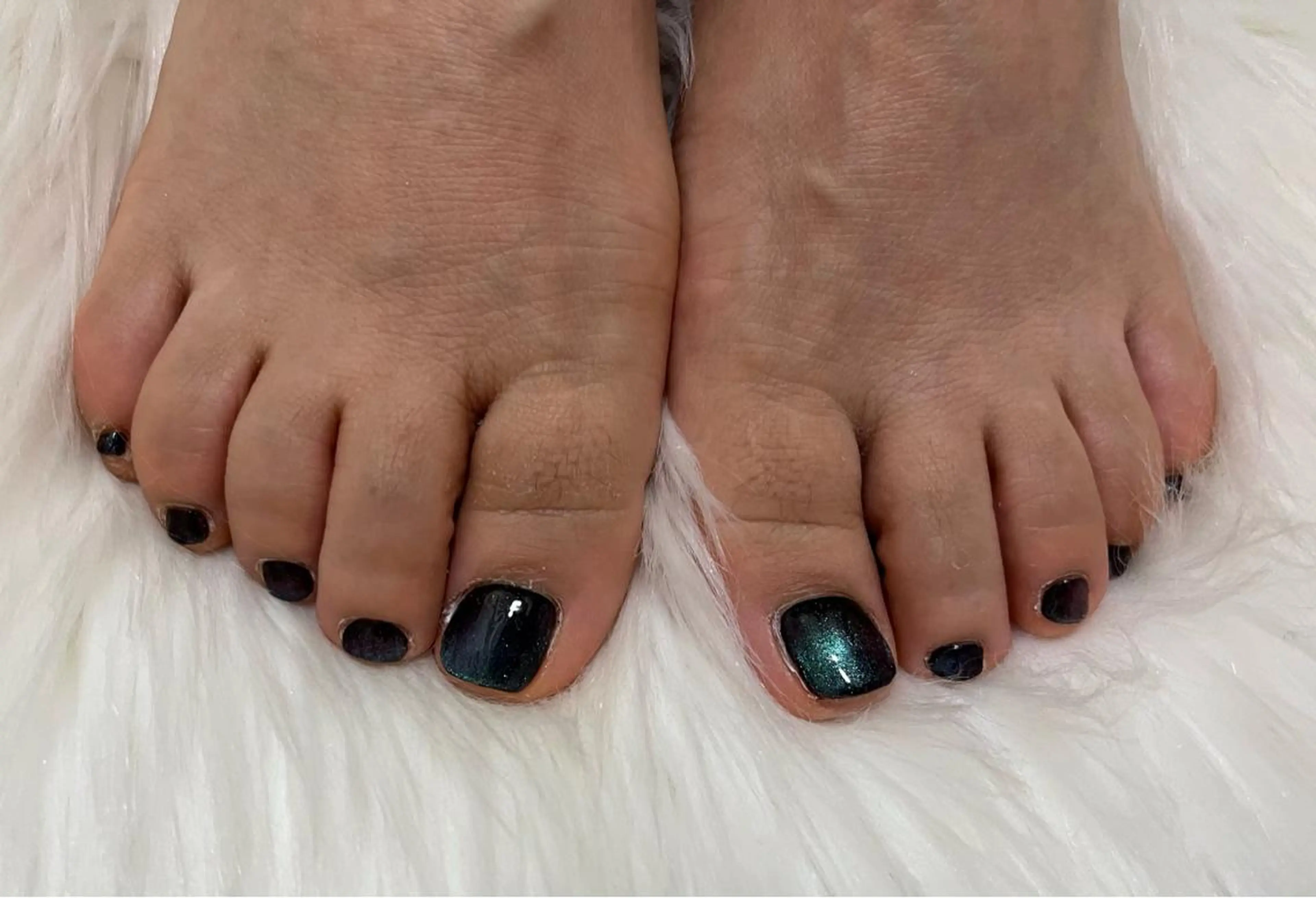 ネイル オーロラネイル フラワーネイル フットネイル フレンチネイル ジェルネイル mogunail &blowのネイルデザイン