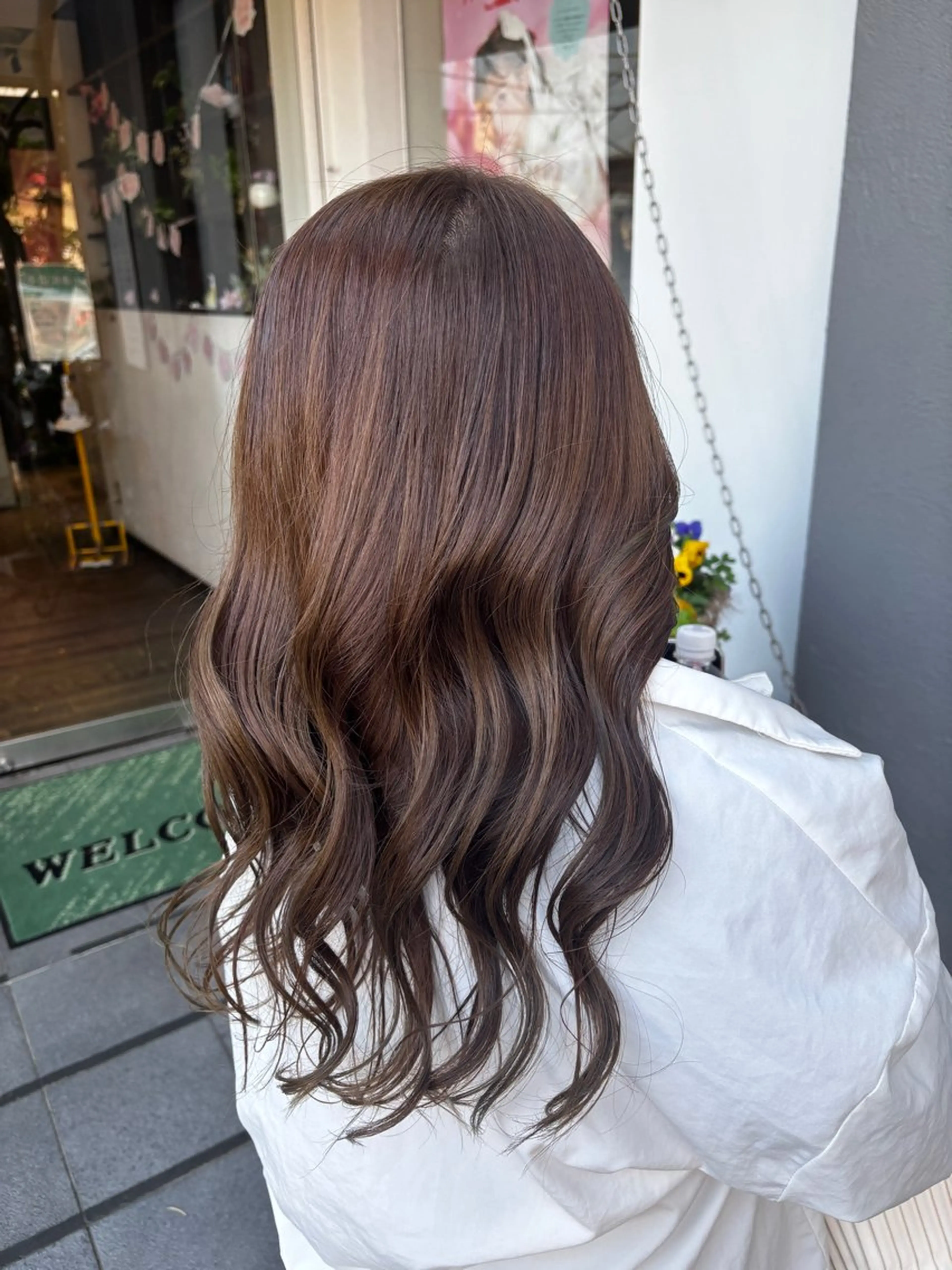 カラー ベージュカラー 透明感カラー オリーブベージュ ヘアカラー トリートメント ユーアンボワーズ 山中のヘアスタイル