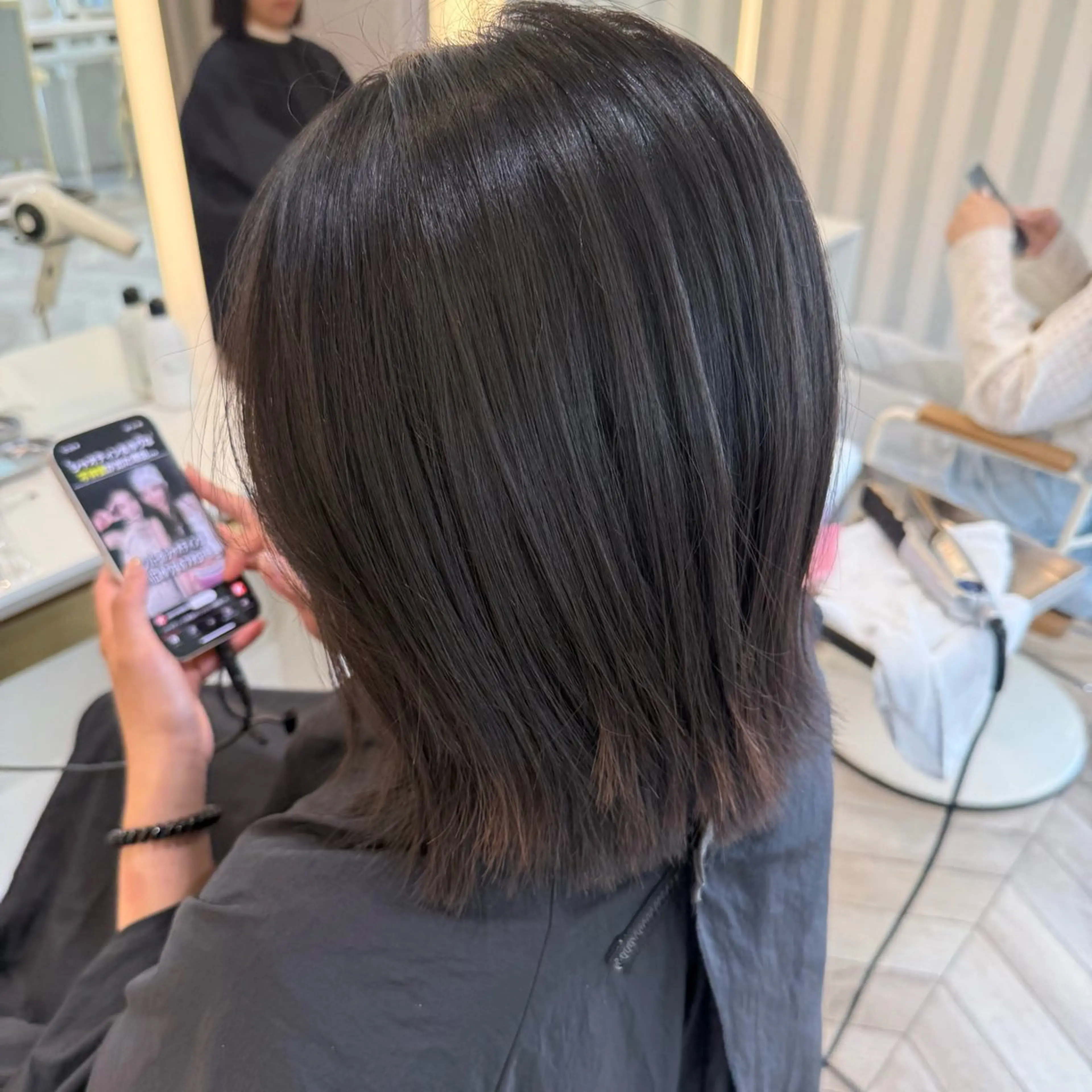 ショート カット トリートメント レイヤーカット/ 艶カラー🌙Rinoのヘアスタイル