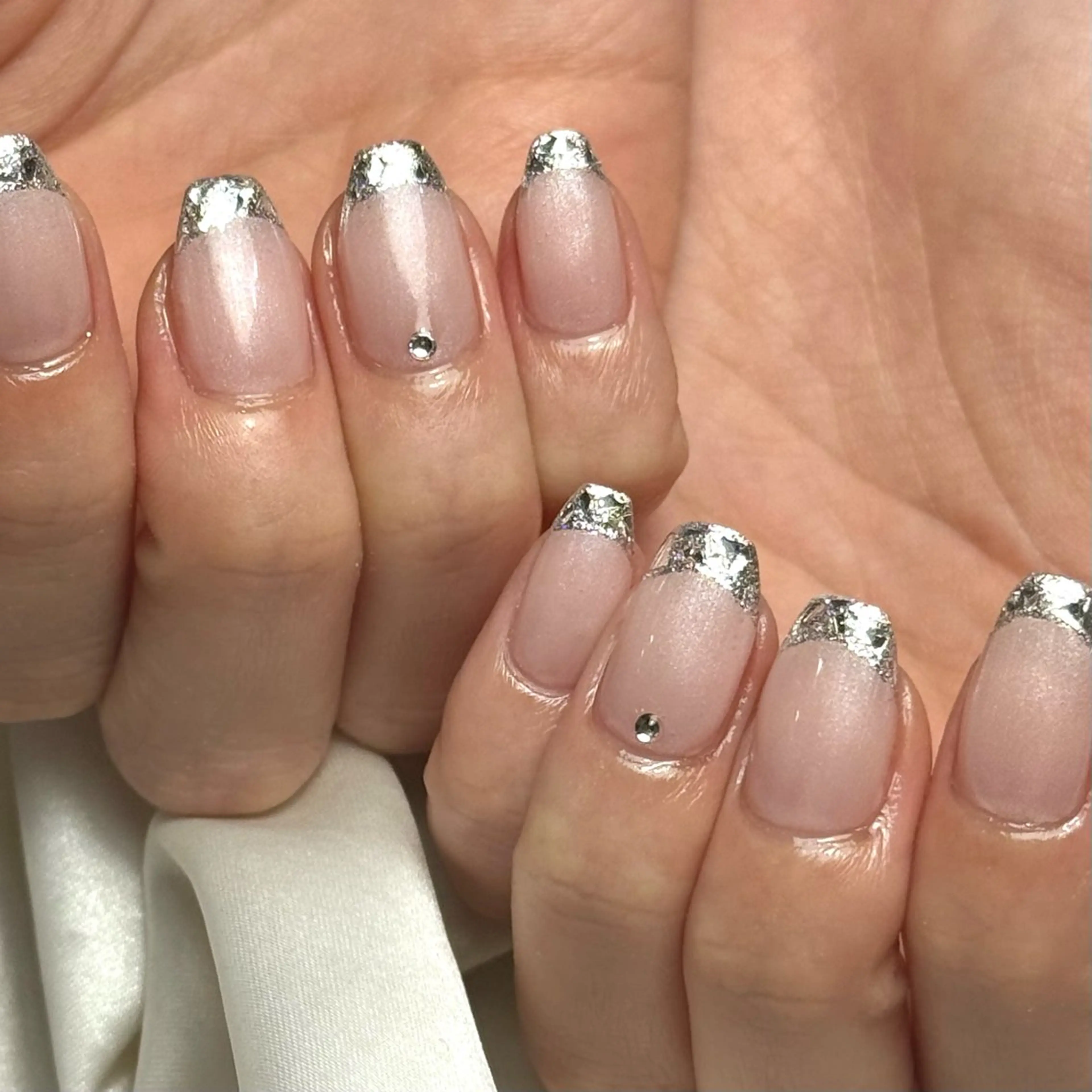 ネイル フレンチネイル ガラスフレンチ キラキラネイル ピンク Ray nail natsu🎀のネイルデザイン