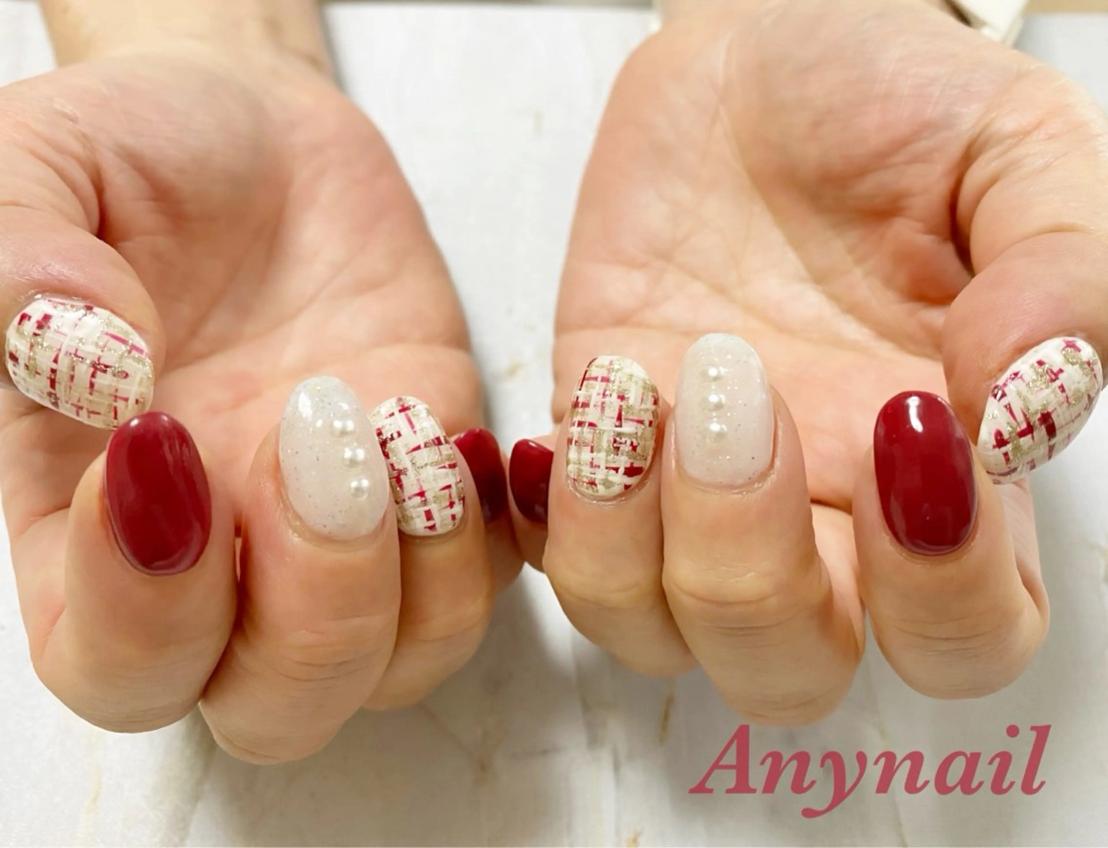ネイル ブルー ゴールド 赤色 ツイードネイル 冬ネイル ハンドネイル 岩澤 恵子のネイルデザイン