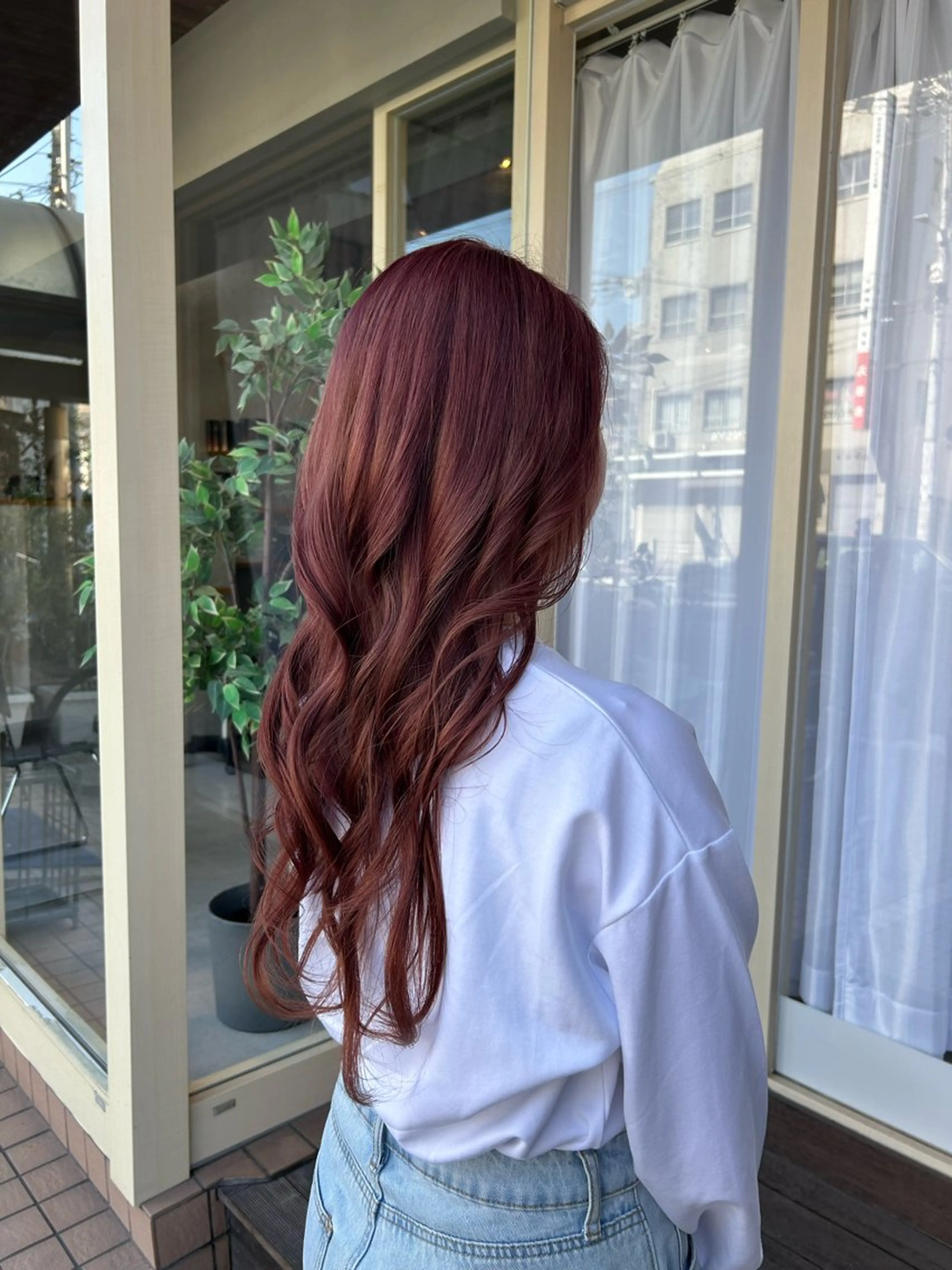 ロング カラー 川筋 桃果のヘアスタイル