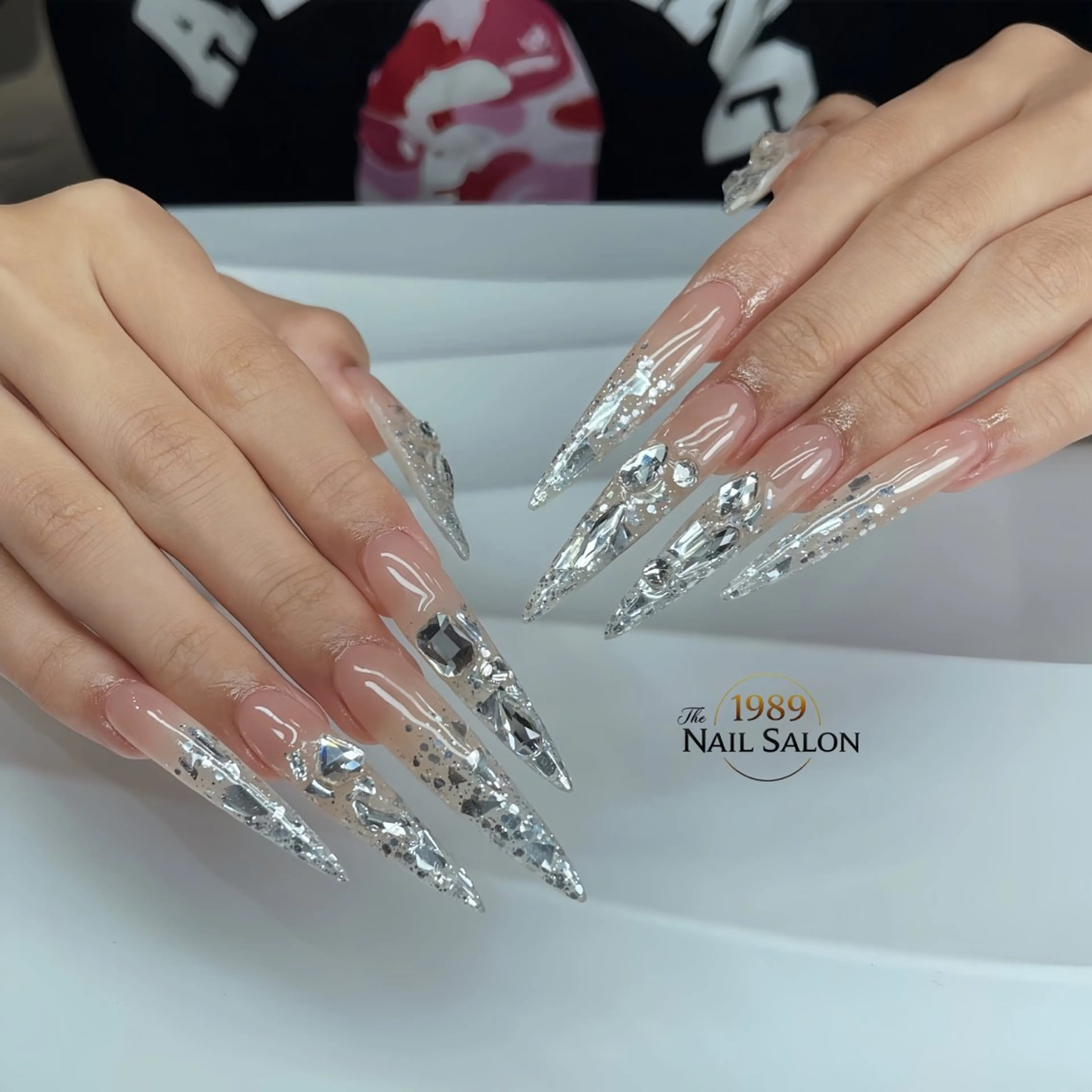 ネイル ロングネイル スーパーロングネイル ハンドネイル The 1989 Nail Salonのネイルデザイン