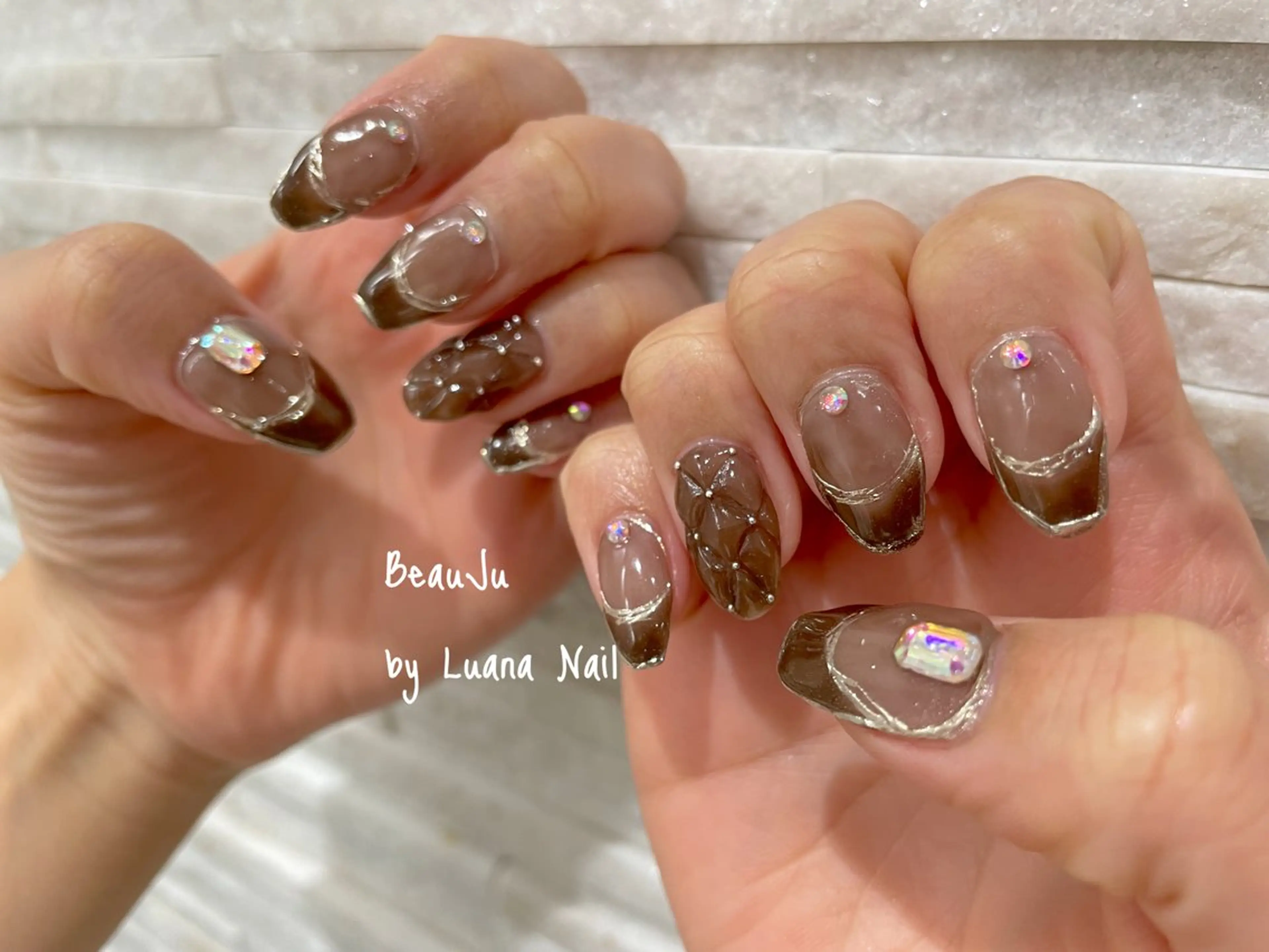 ネイル ミラーネイル ハンドネイル BeauJu by Luana Nailのネイルデザイン