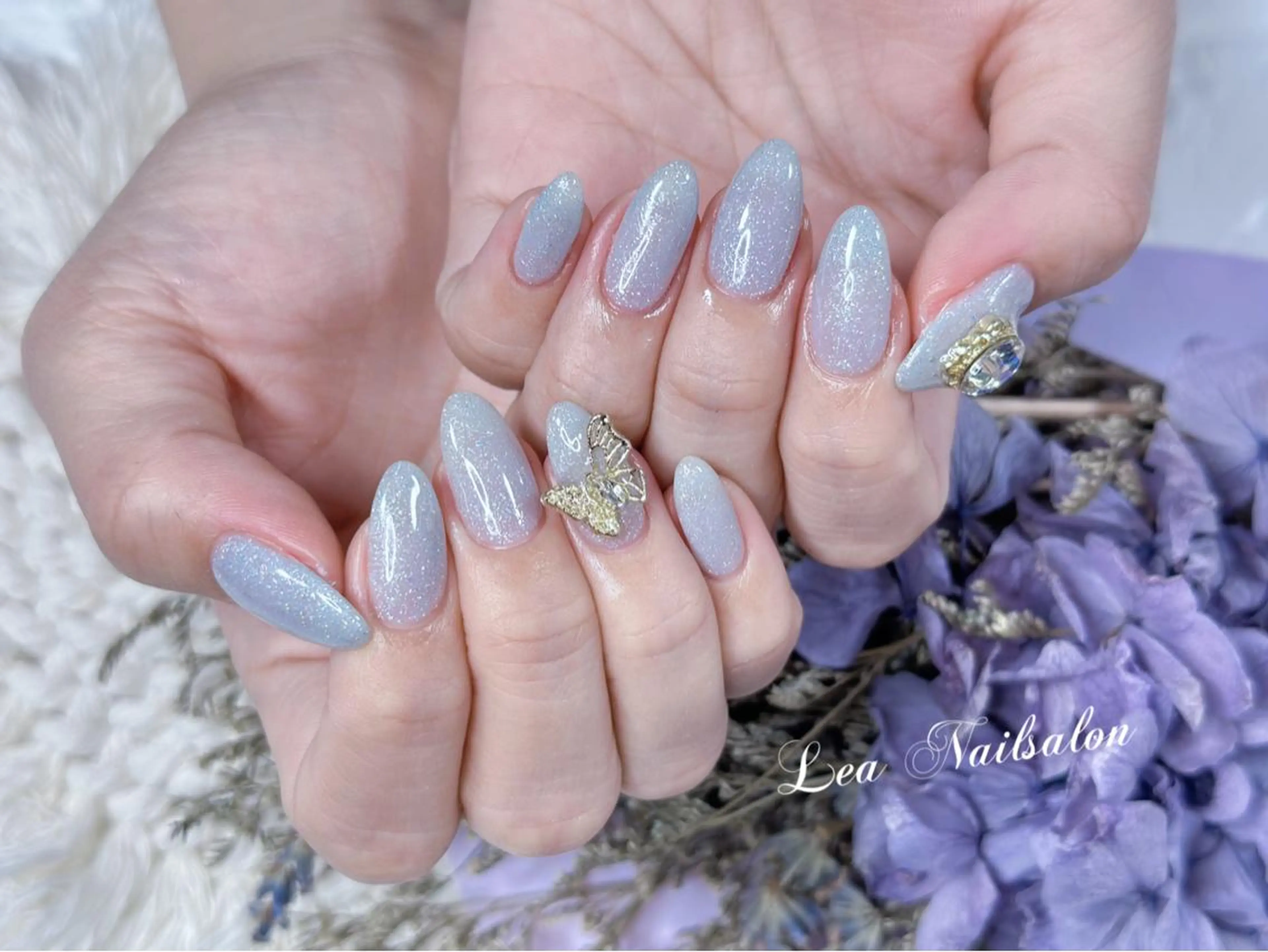 ミディアム カラー ネイル Le’a NailSalonのネイルデザイン