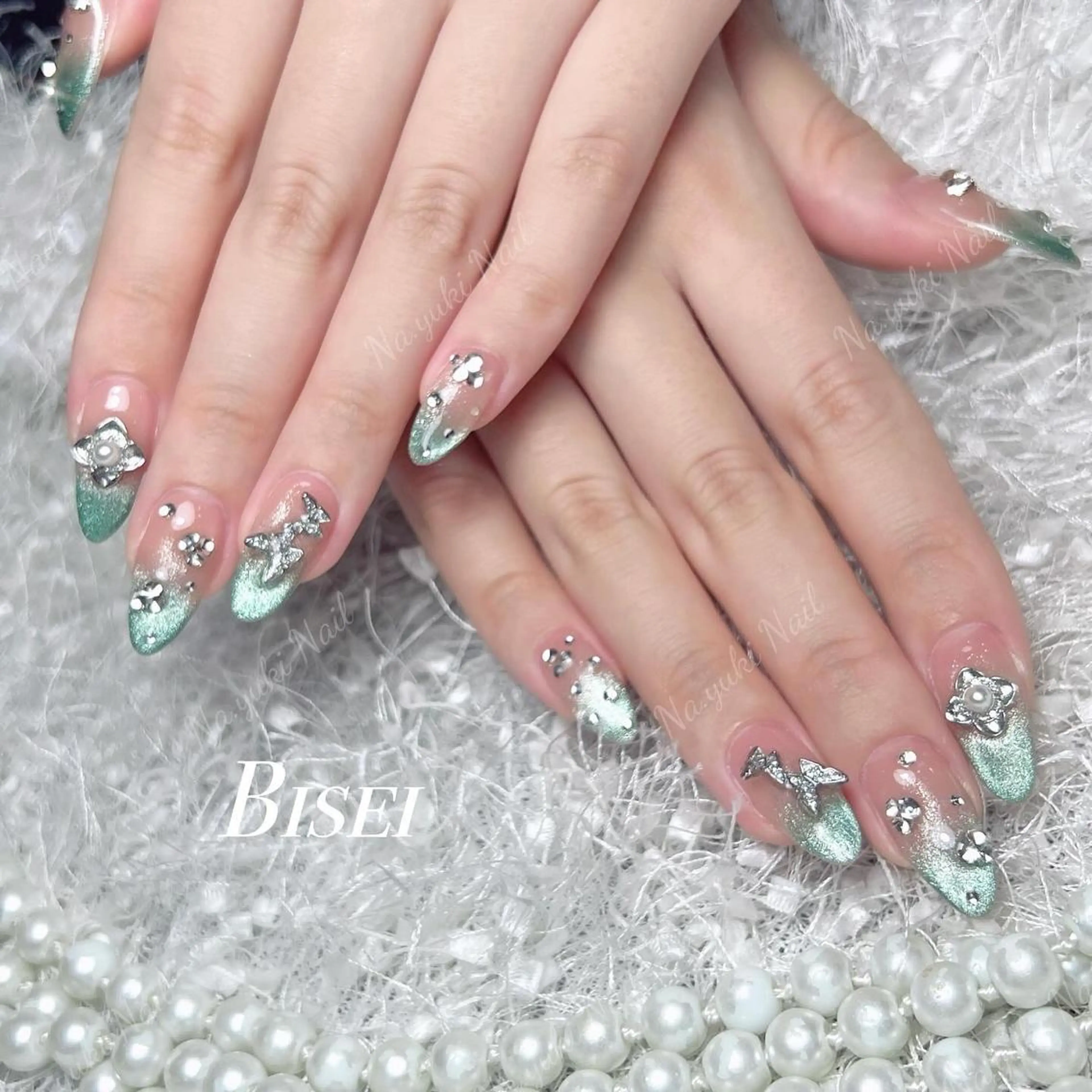 ネイル ハンドネイル ハンドケア 🦋 Queenieのネイルデザイン