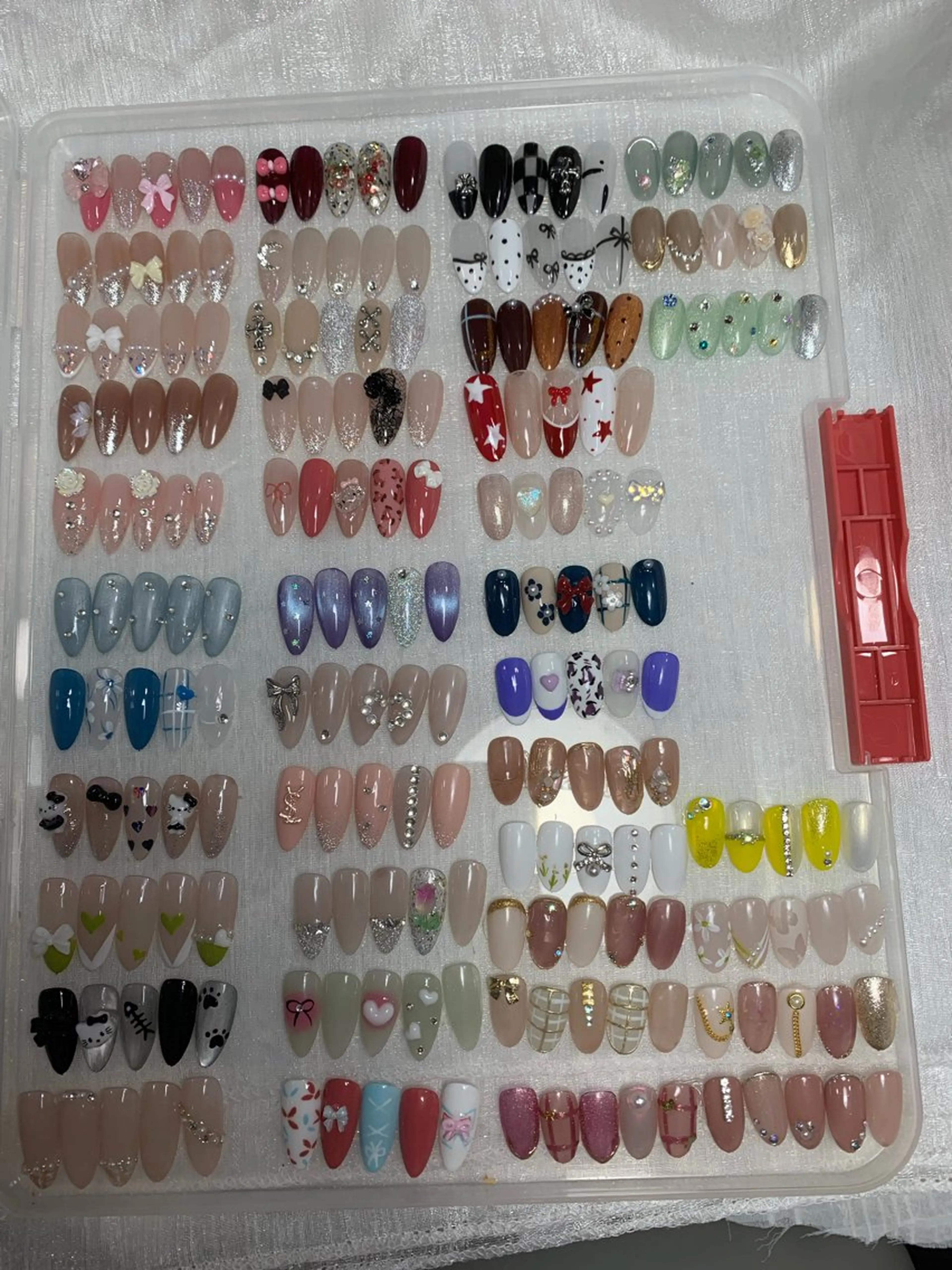 ネイル U·Mi nail salon所属・U·Mi 上野御徒町容のネイルデザイン