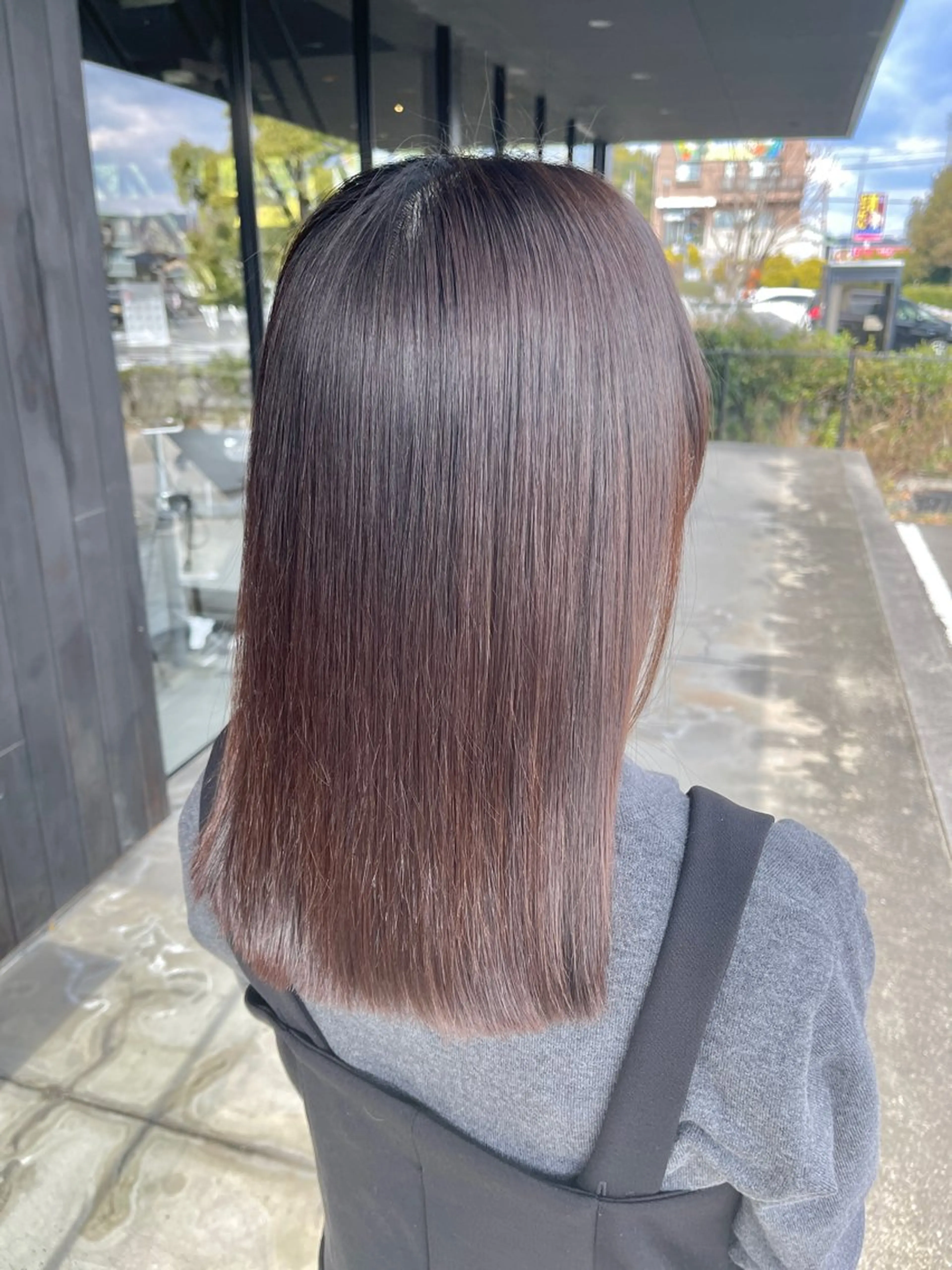 セミロング セミロングパーマ カット 縮毛矯正 トリートメント 三好 達也のヘアスタイル
