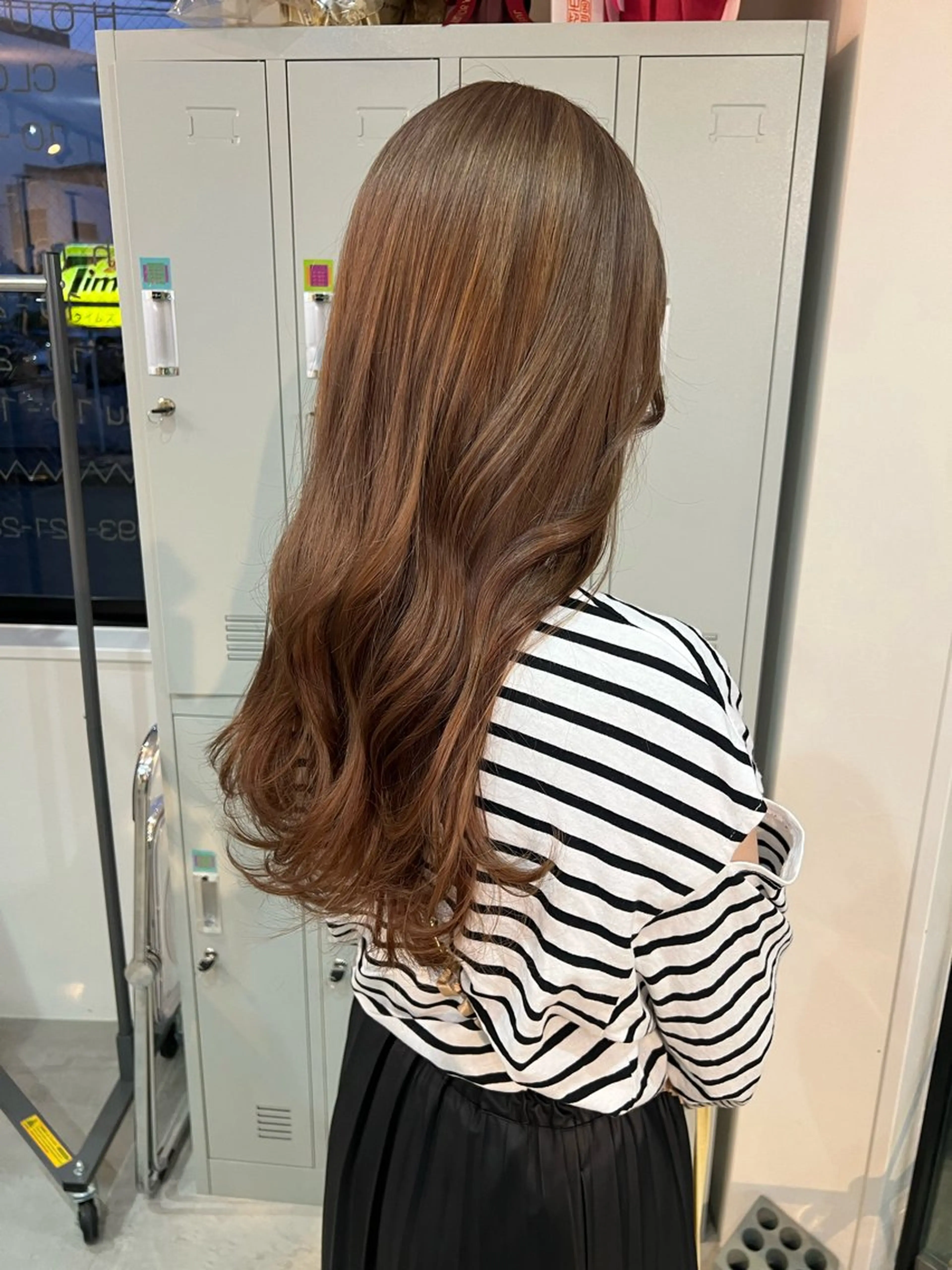 ロング カラー (𝐡)𝐰𝐢𝐦 𝐲𝐮𝐧𝐚のヘアスタイル