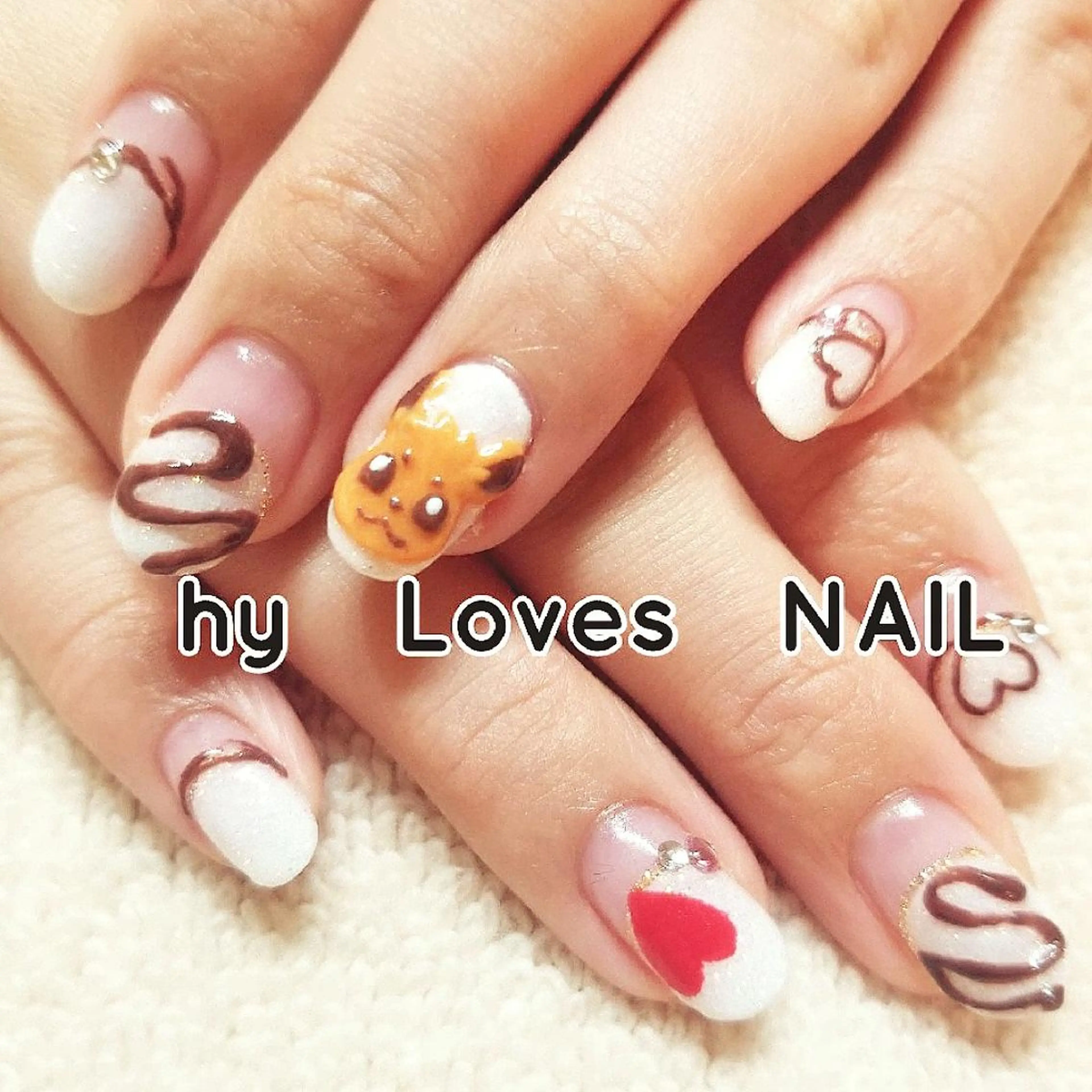 ネイル ジェルネイル ハート ラメ(グリッター) ショートネイル ストーンネイル ハンドネイル よしだ ひろきのネイルデザイン