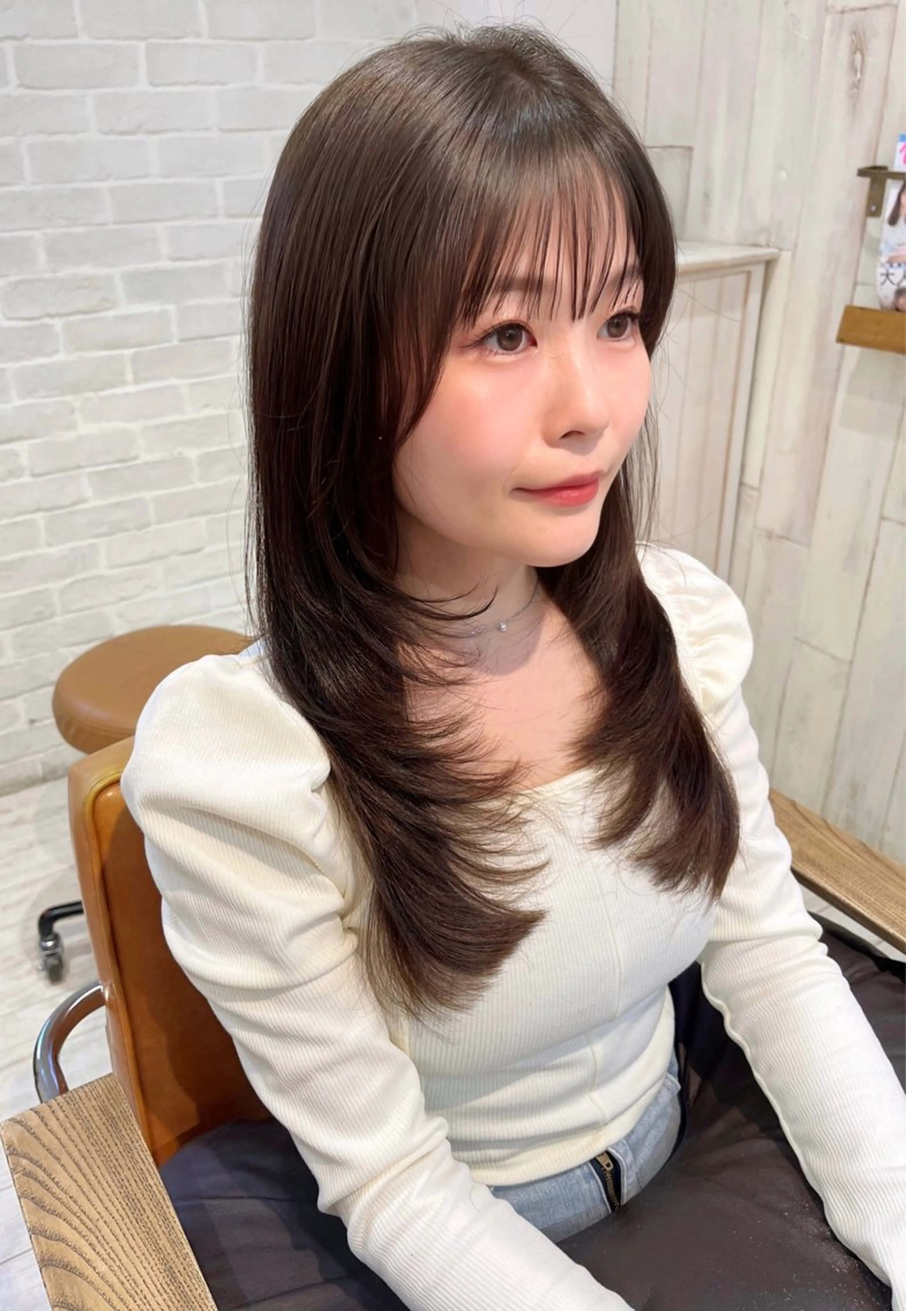 セミロング カラー アッシュ ベージュカラー レイヤーカット 【韓国ヘア×透明感 カラー】笹谷 莉未のヘアスタイル