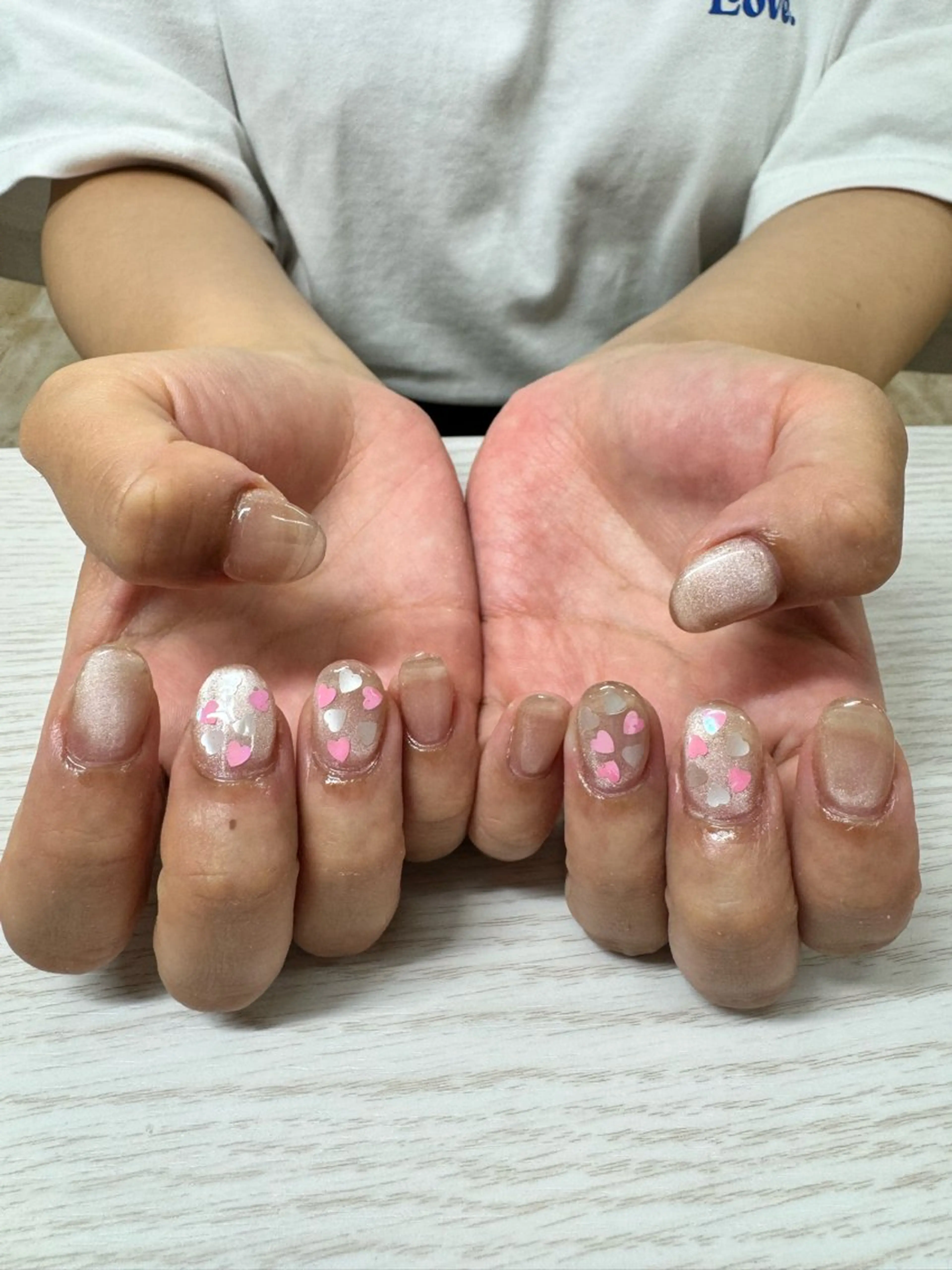 ネイル マグネットネイル VENUSBELT 杏のネイルデザイン